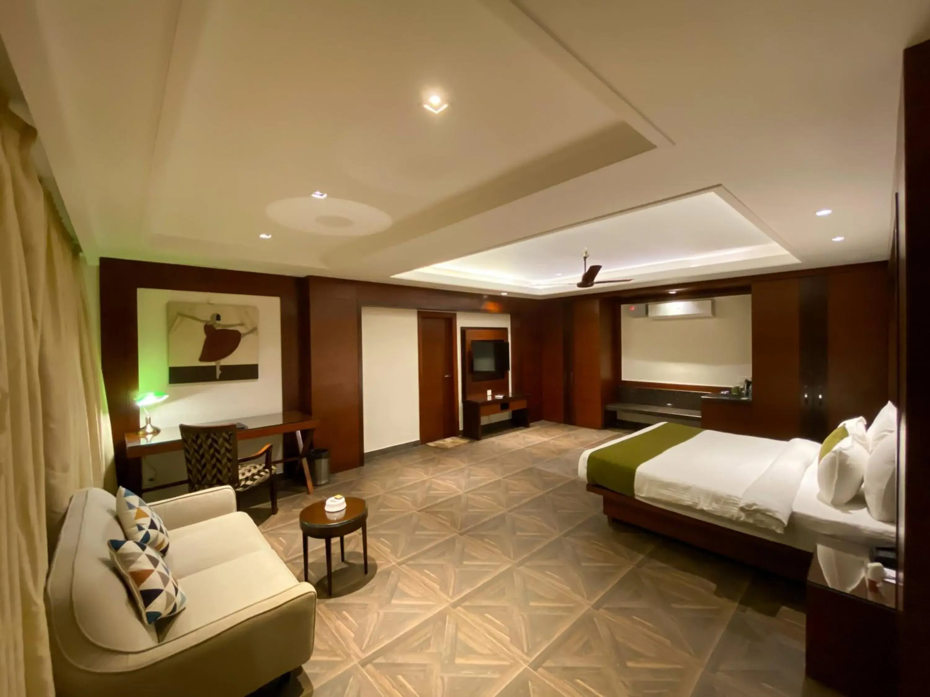 Superior Double or Twin Room with Garden View in The Greenwood Resort, Guwahati Superior Double or Twin Room with Garden View in The Greenwood Resort, Guwahati