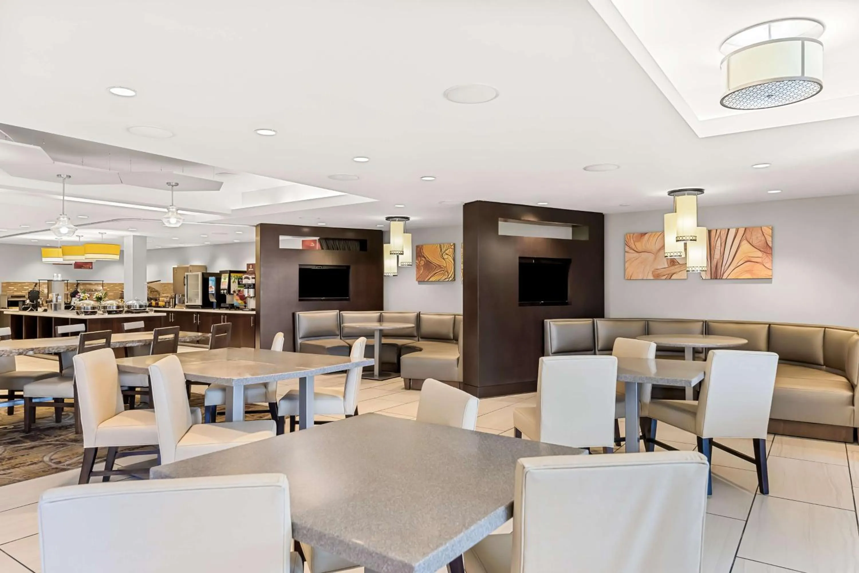 Breakfast in Best Western Plus At Lake Powell