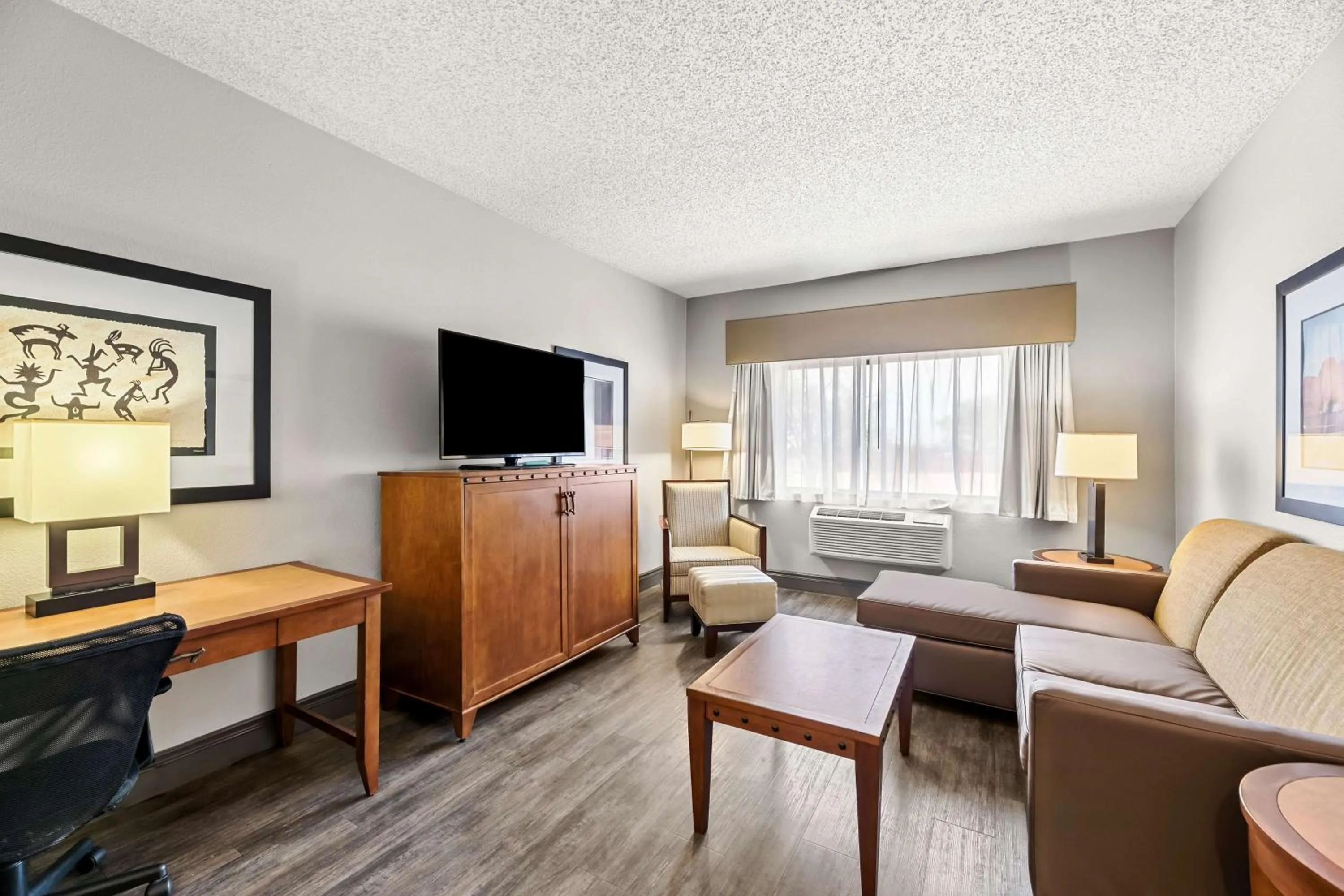 Photo of the whole room in Best Western Plus At Lake Powell