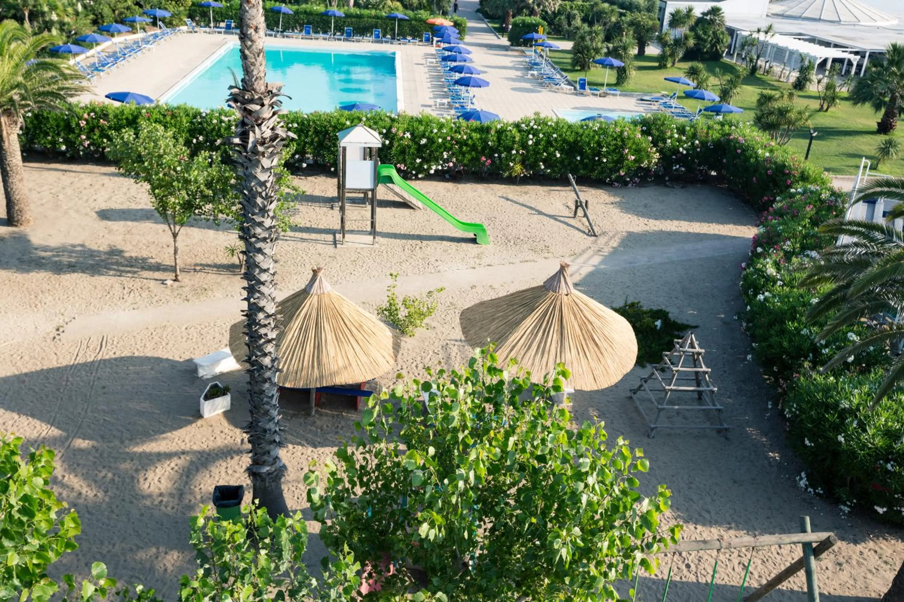 African Beach Hotel-Residence