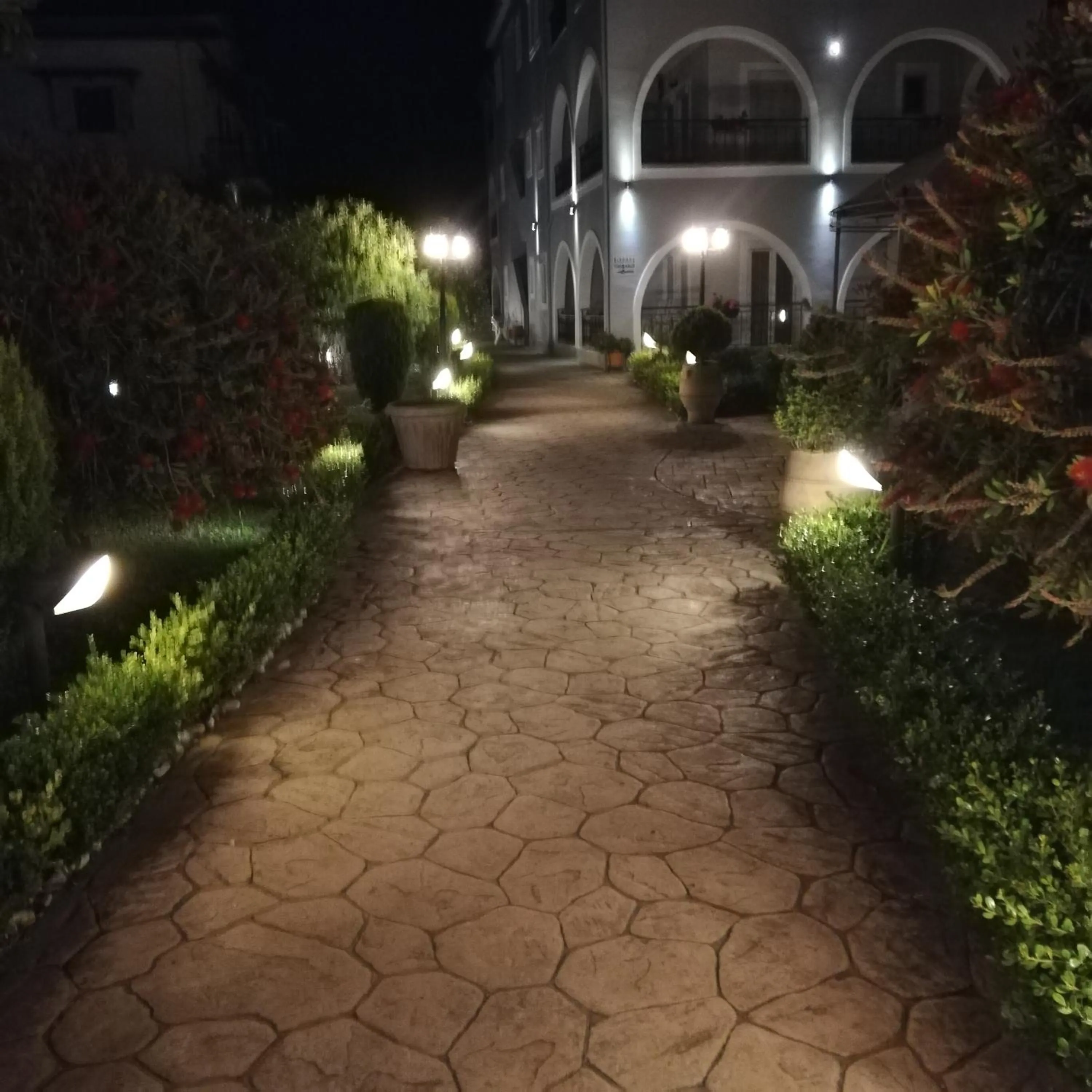 Garden in Delphin Rooms Sivota