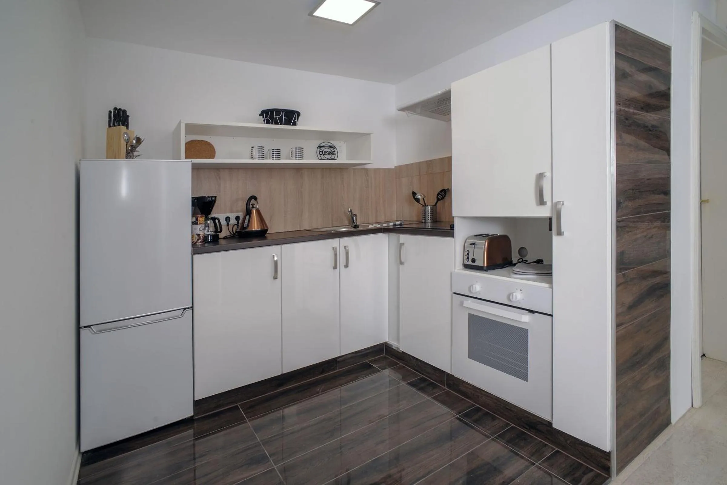 Kitchen or kitchenette in Designpension Traumschloss Hotel Garni