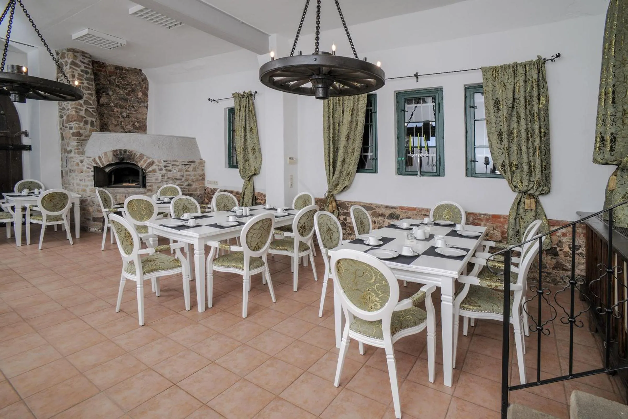 Breakfast in Designpension Traumschloss Hotel Garni