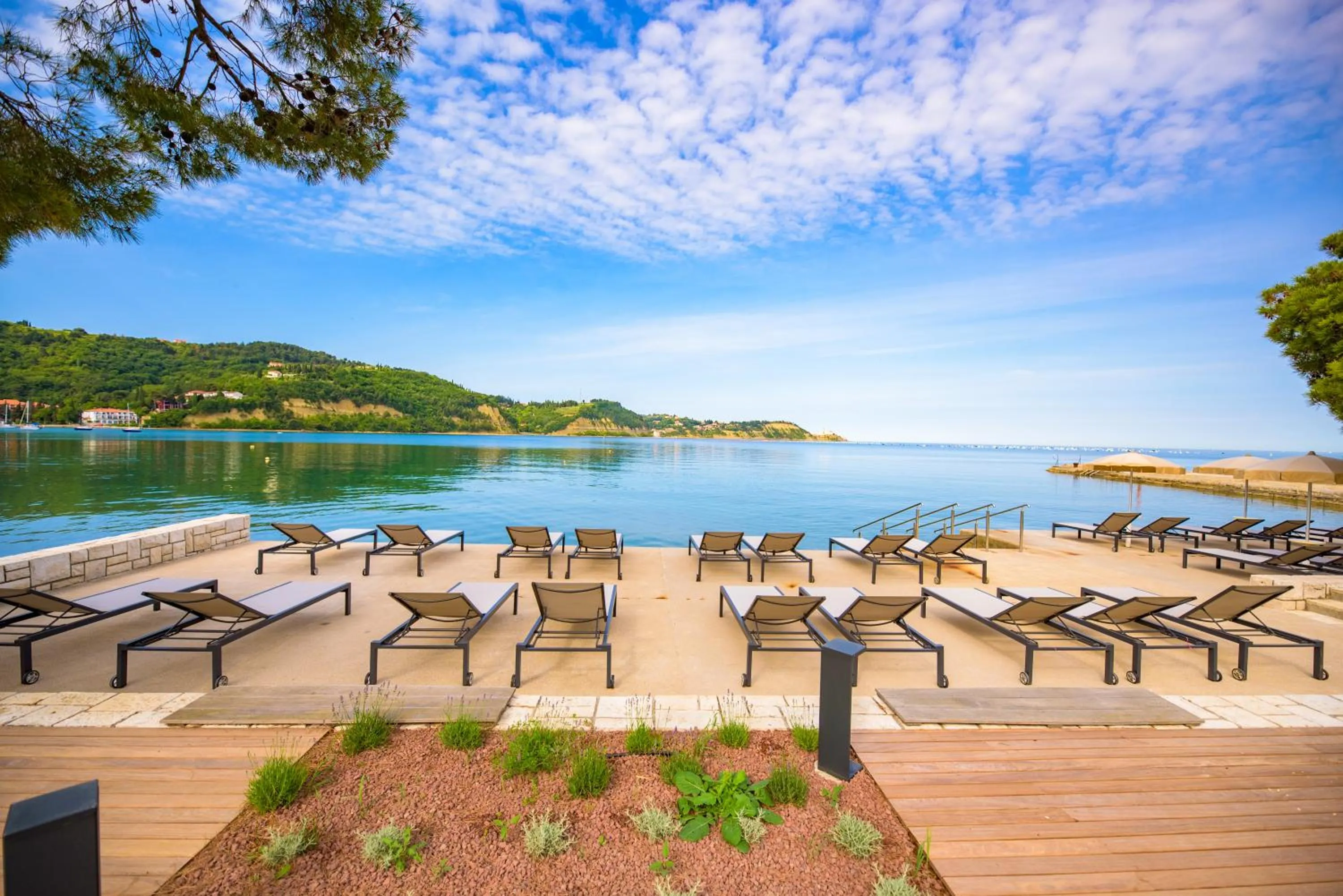 Beach in Hotel Laguna Deluxe - Terme Krka