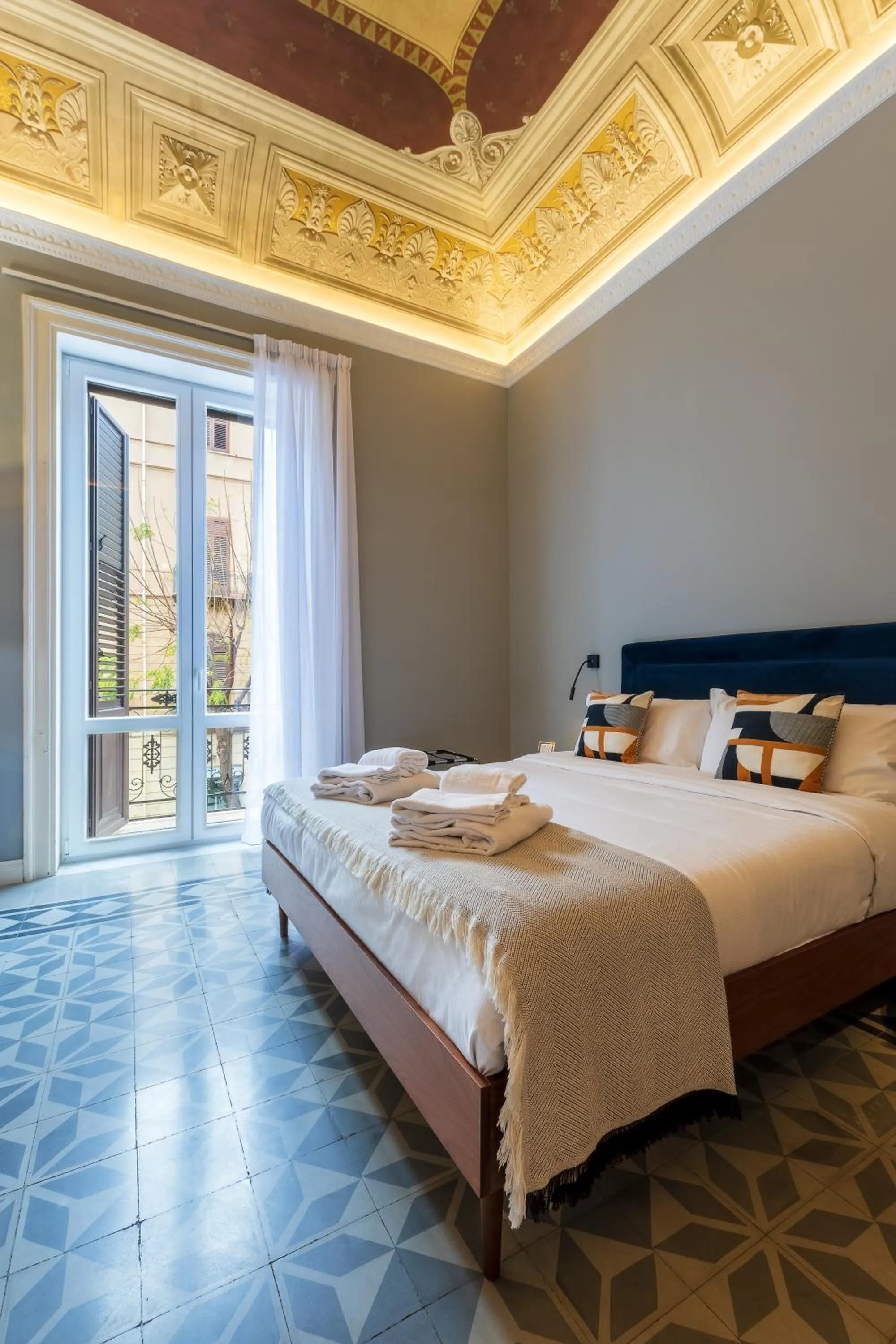 Bed in casa mo room and suite