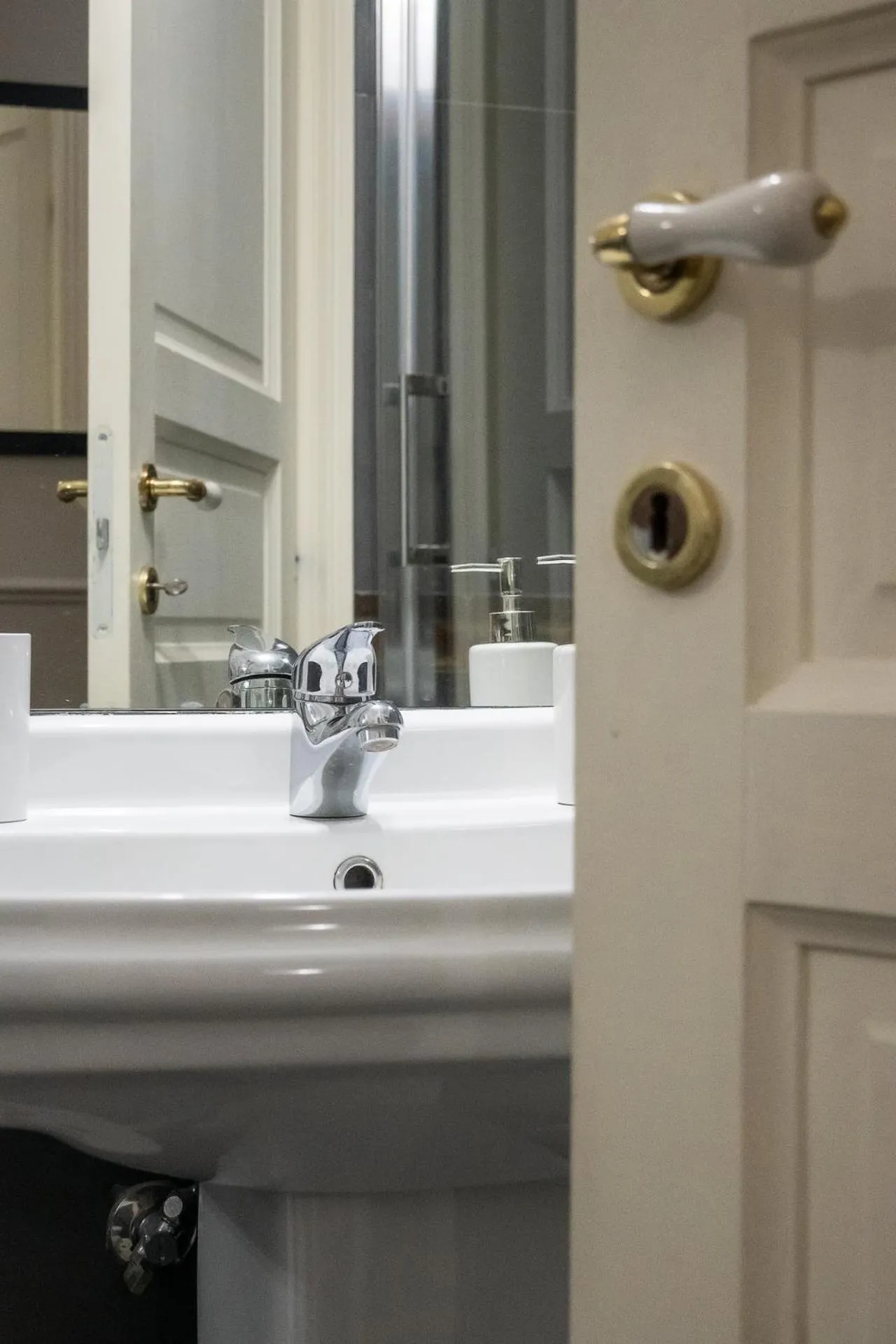 Bathroom in casa mo room and suite