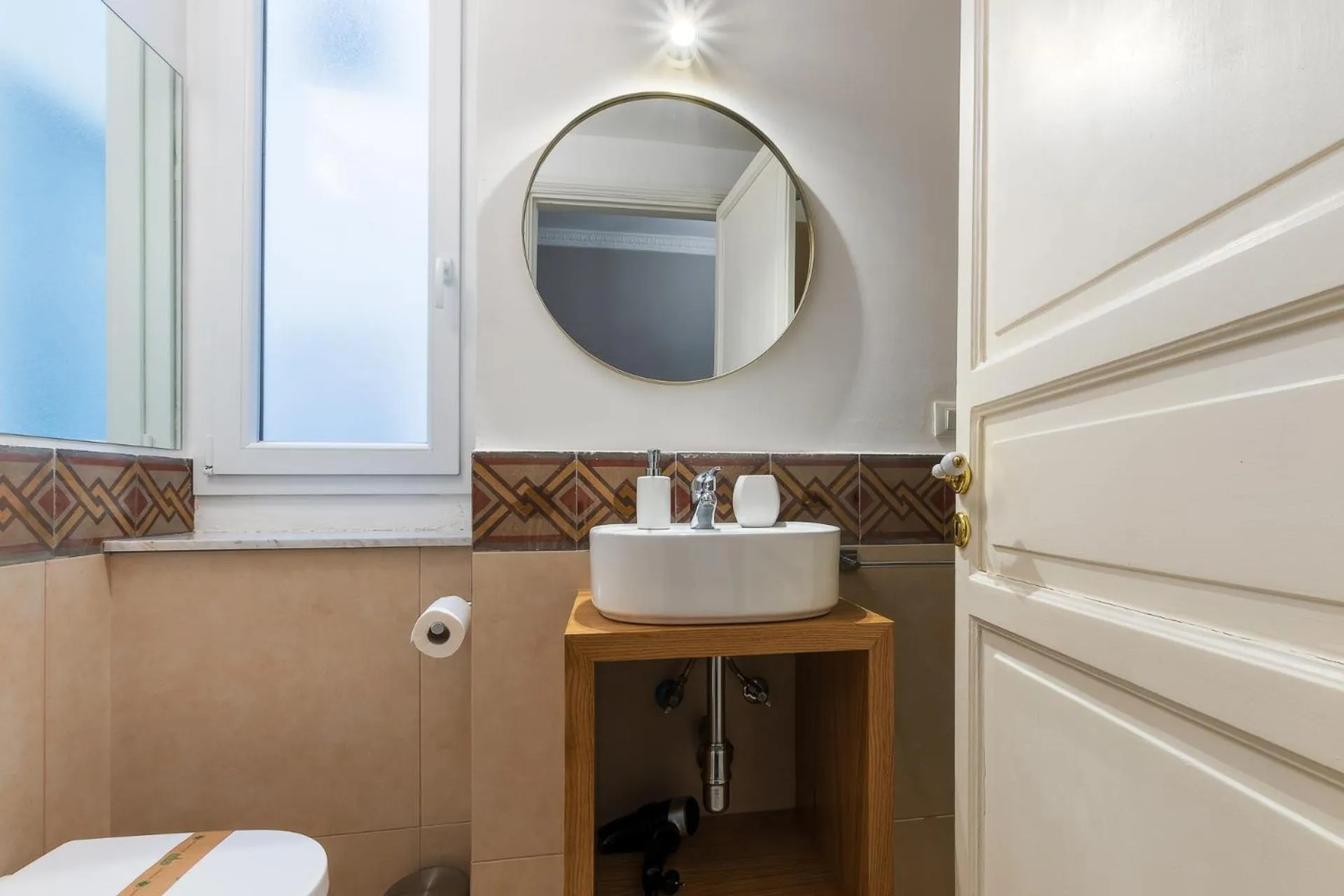 Shower in casa mo room and suite