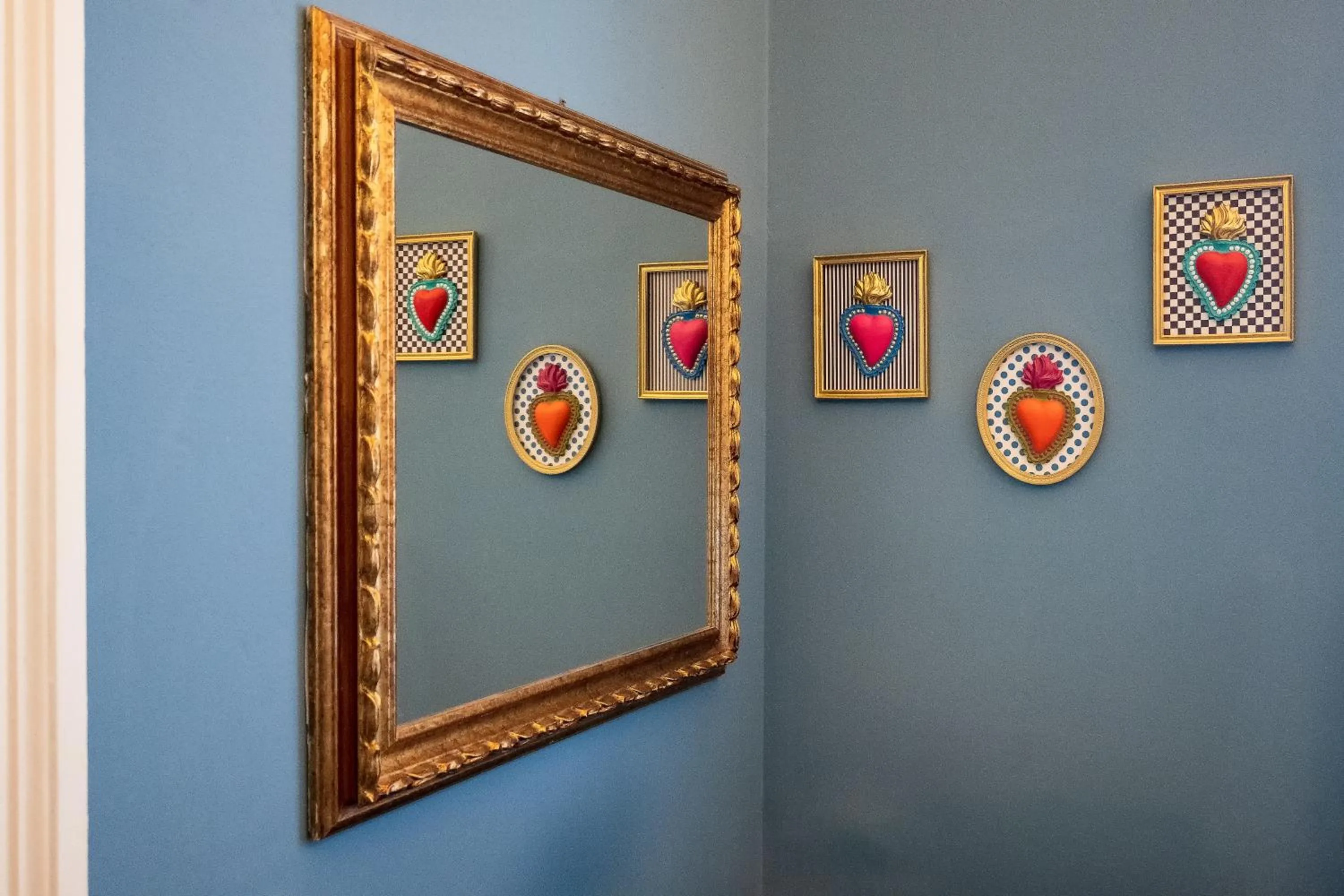 Decorative detail in casa mo room and suite