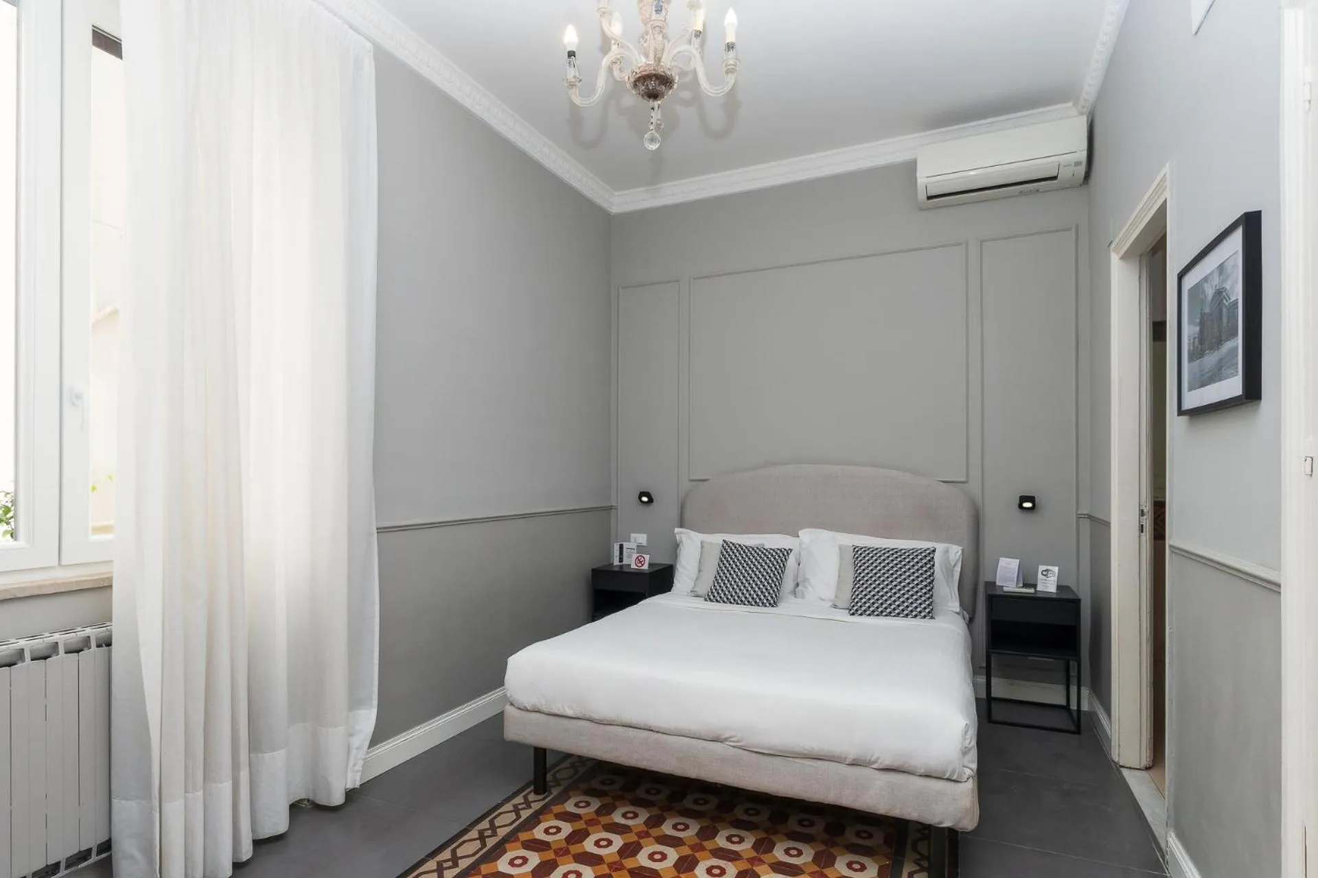 Bed in casa mo room and suite