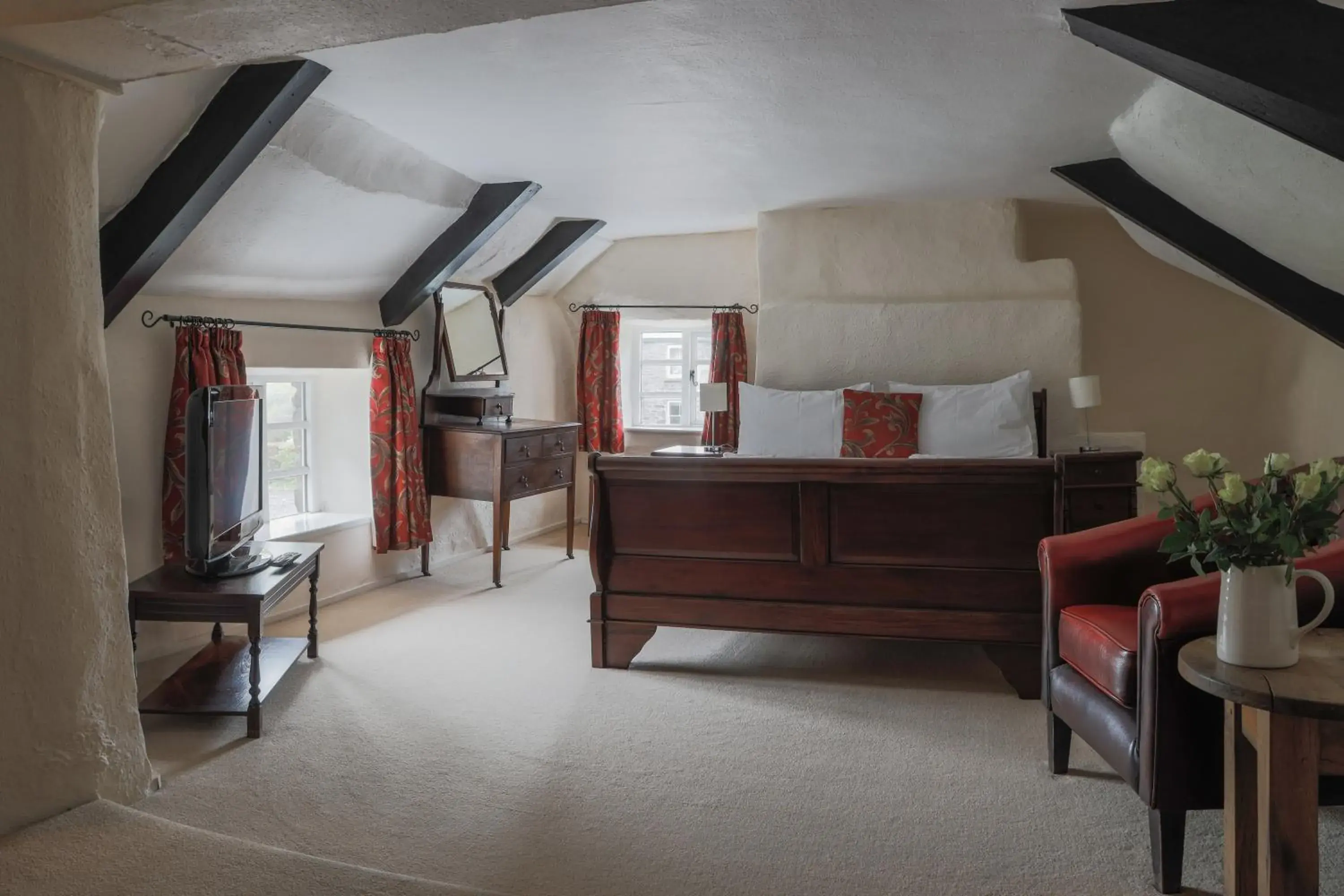 Standard King Room in Bearslake Inn Standard King Room in Bearslake Inn