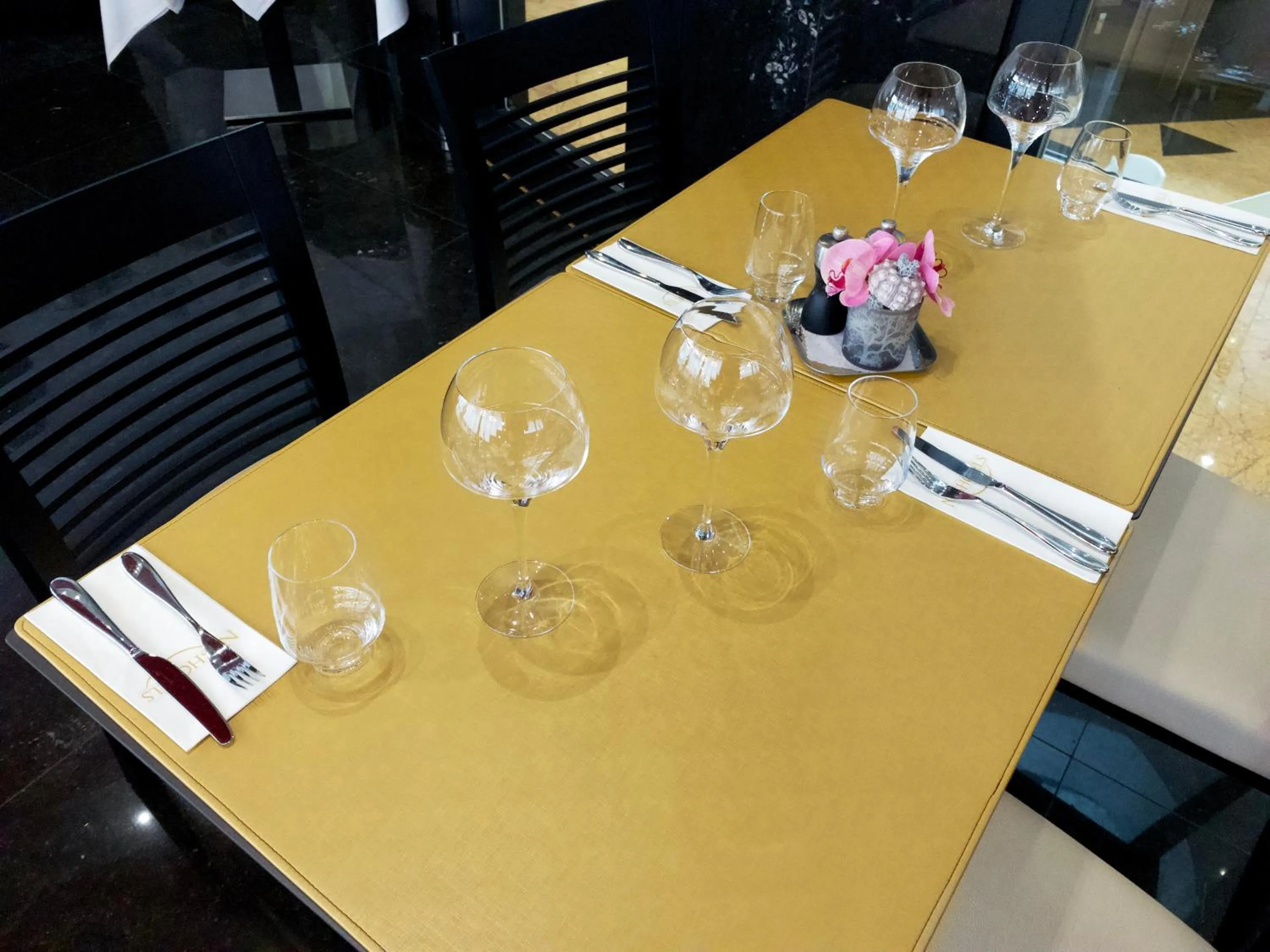 Nash Suites Airport Hotel