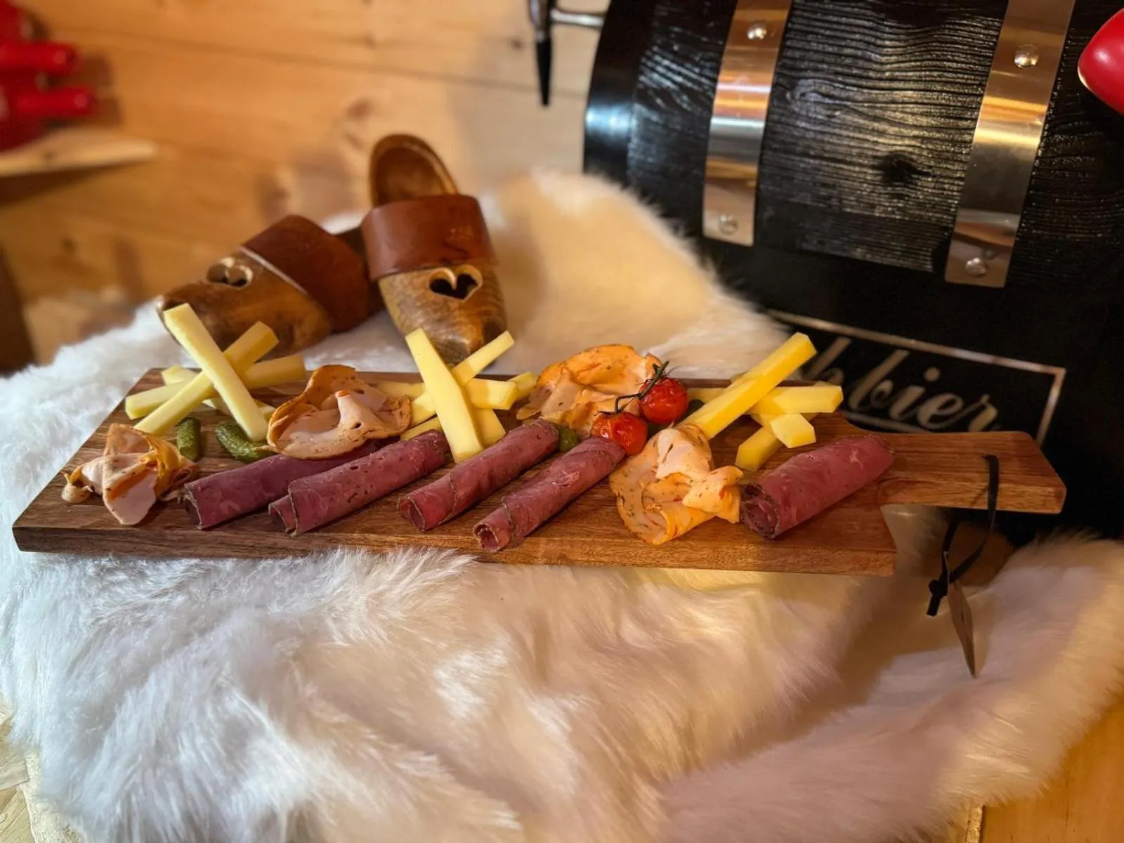 Restaurant/places to eat in Nash Suites Airport Hotel