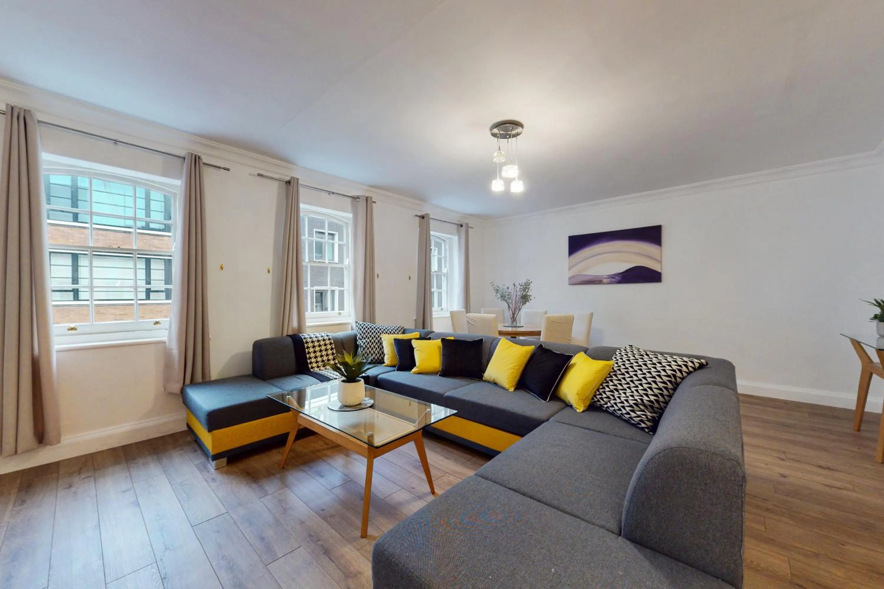 Living room in Park Lane Apartments - Clarges Street