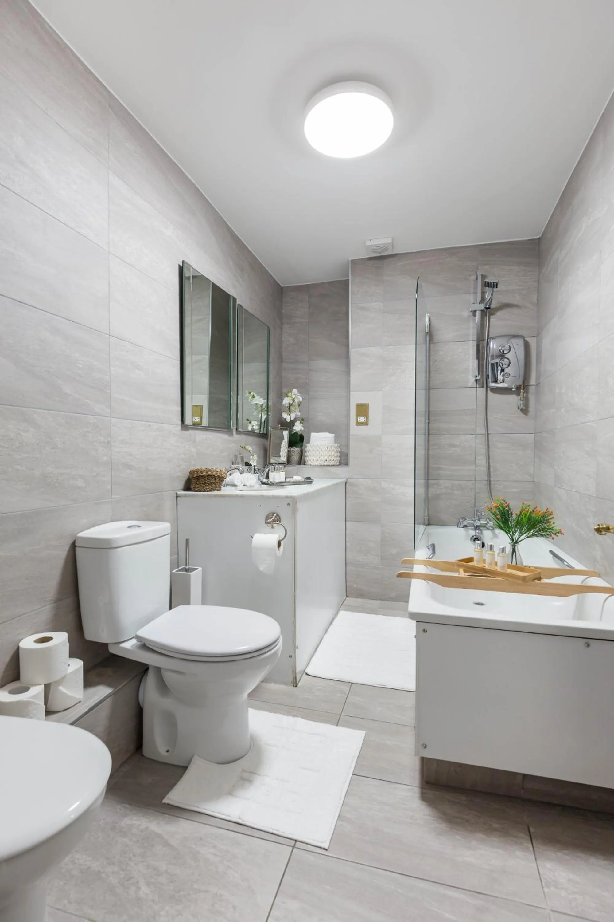 Bathroom in Park Lane Apartments - Clarges Street