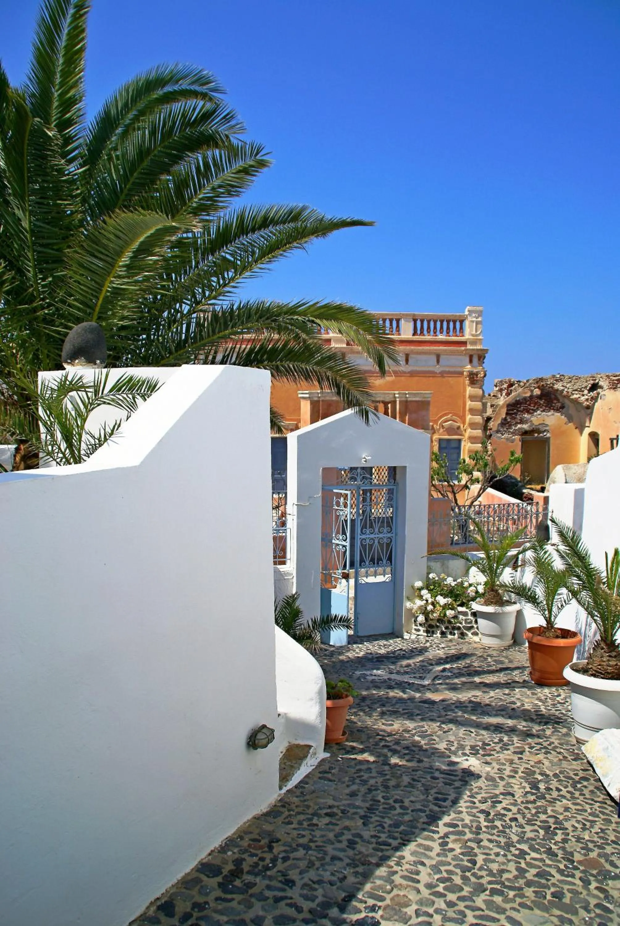 Property building in Aethrio Sunset Village - Oia