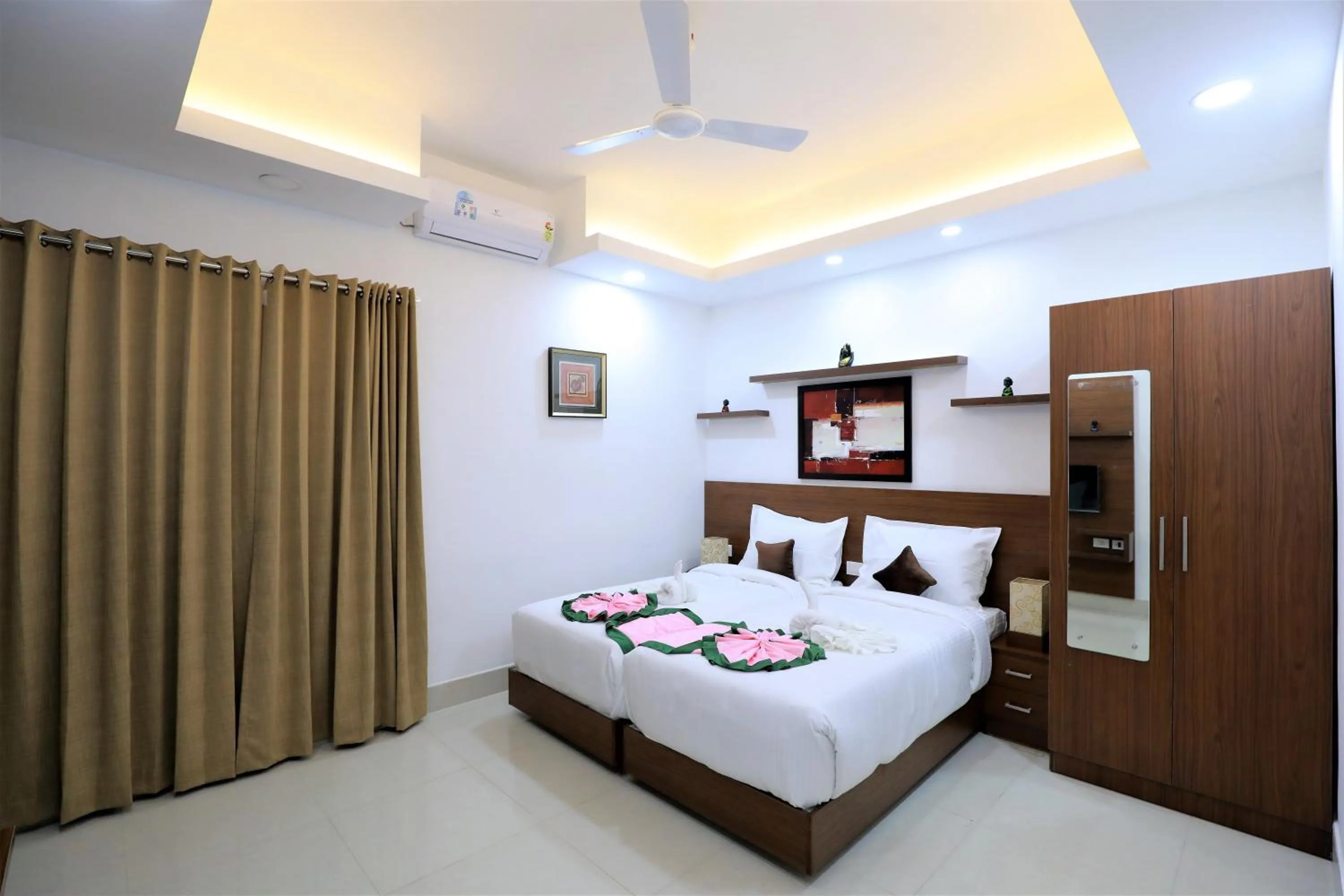 cot, Bed in Swades Myhome