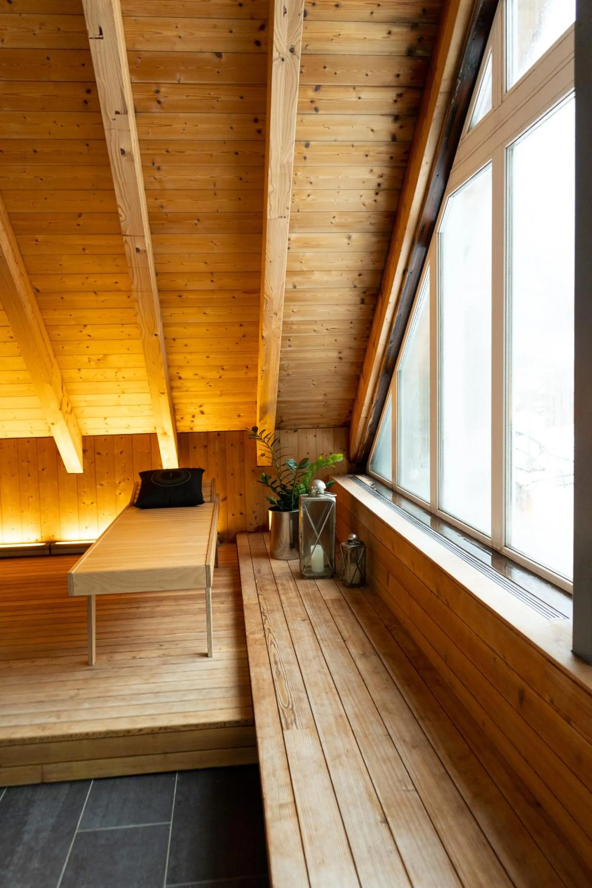 Spa and wellness centre/facilities in Hirschen Guesthouse - Village Hotel