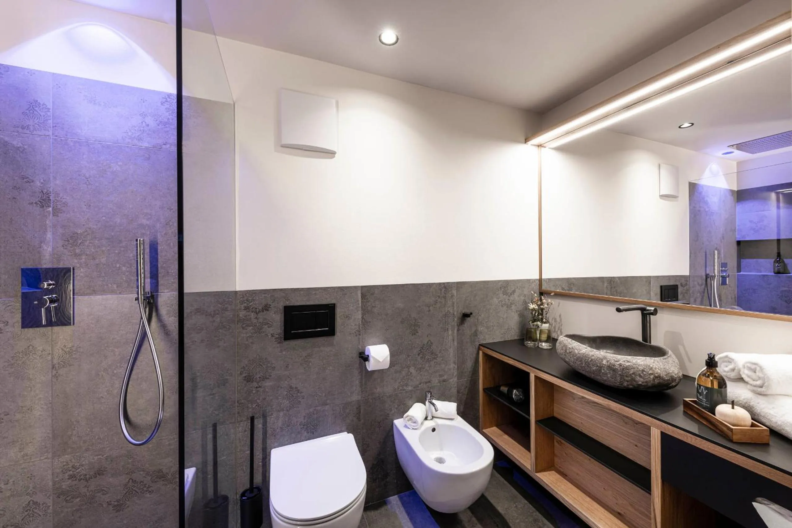 Bathroom in Viel Nois Guest House