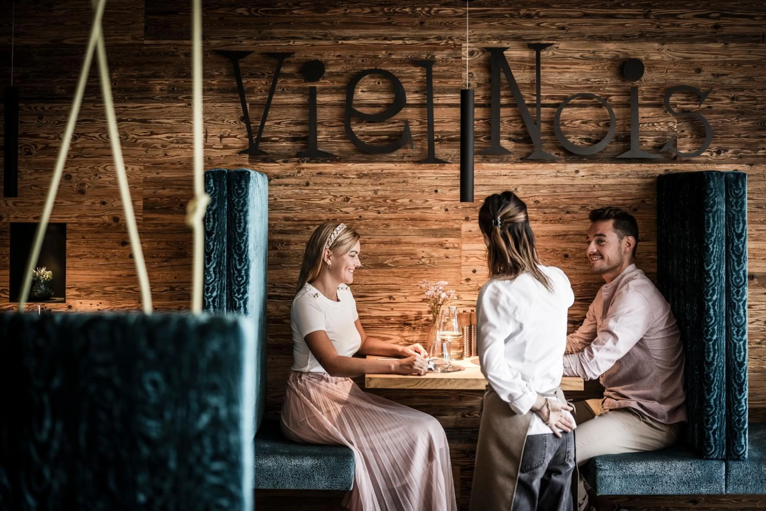 Restaurant/places to eat in Viel Nois Guest House