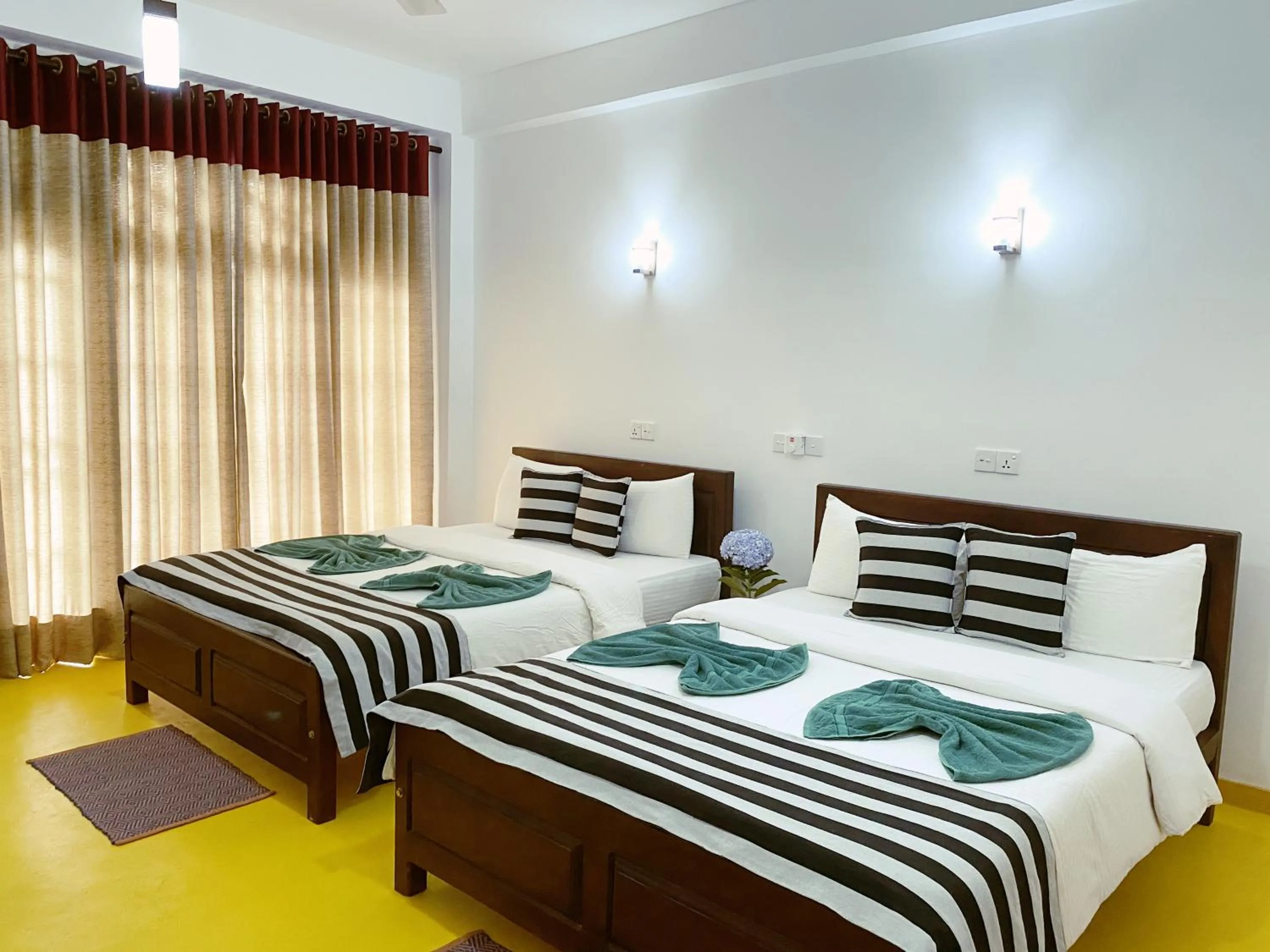 Bedroom, Bed in Misty Elegance - Ella.