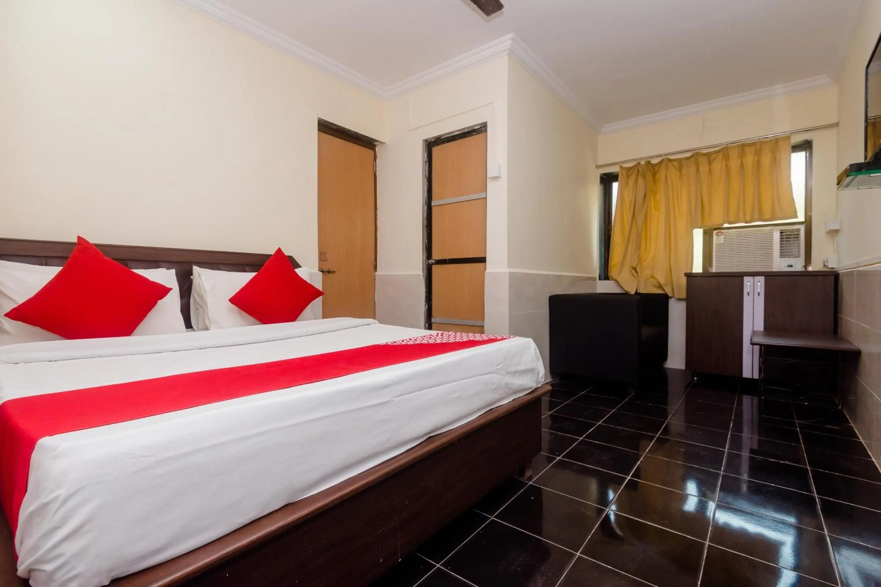 Bedroom in Hotel O Manori Resort