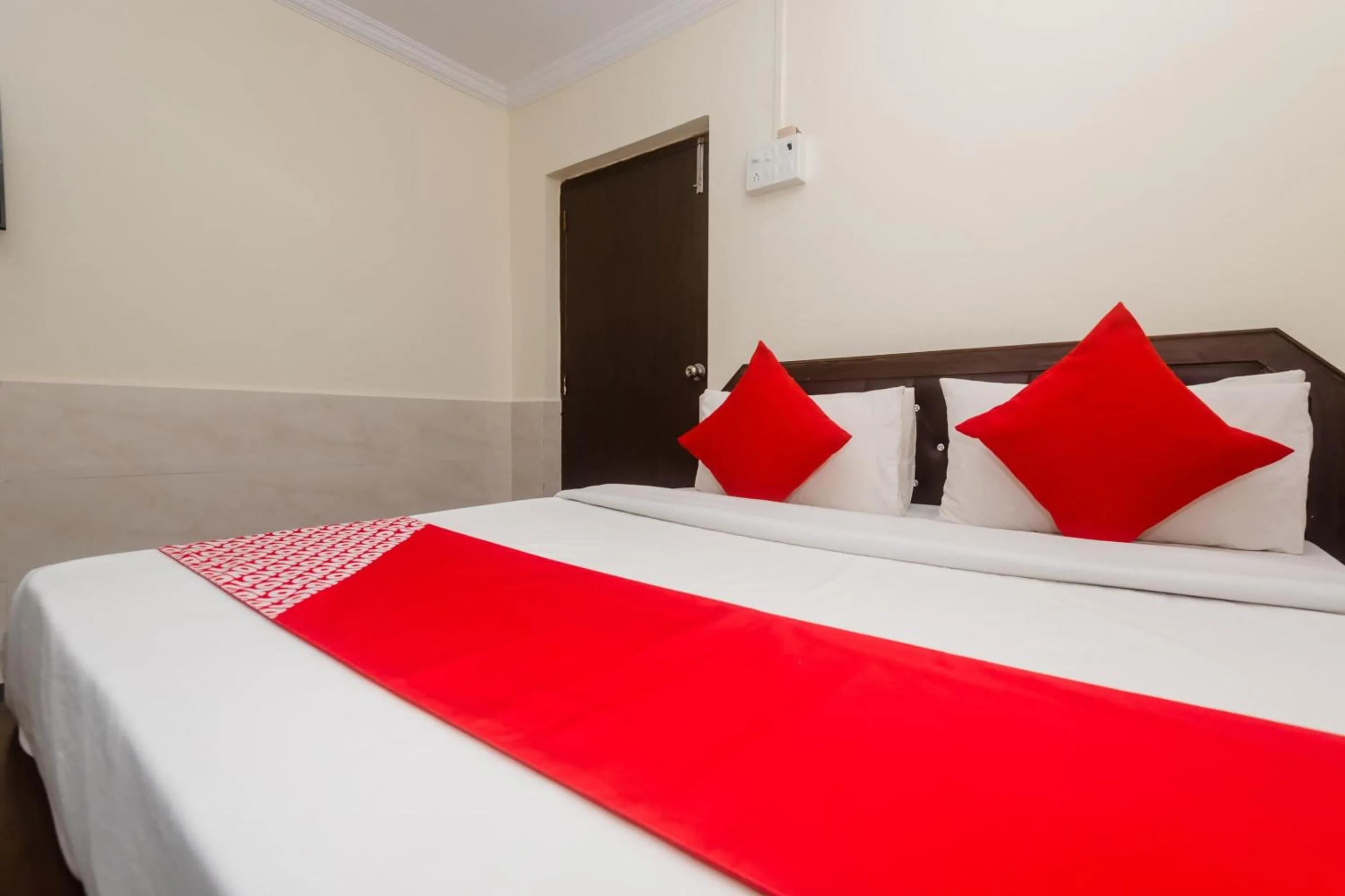 Bedroom in Hotel O Manori Resort