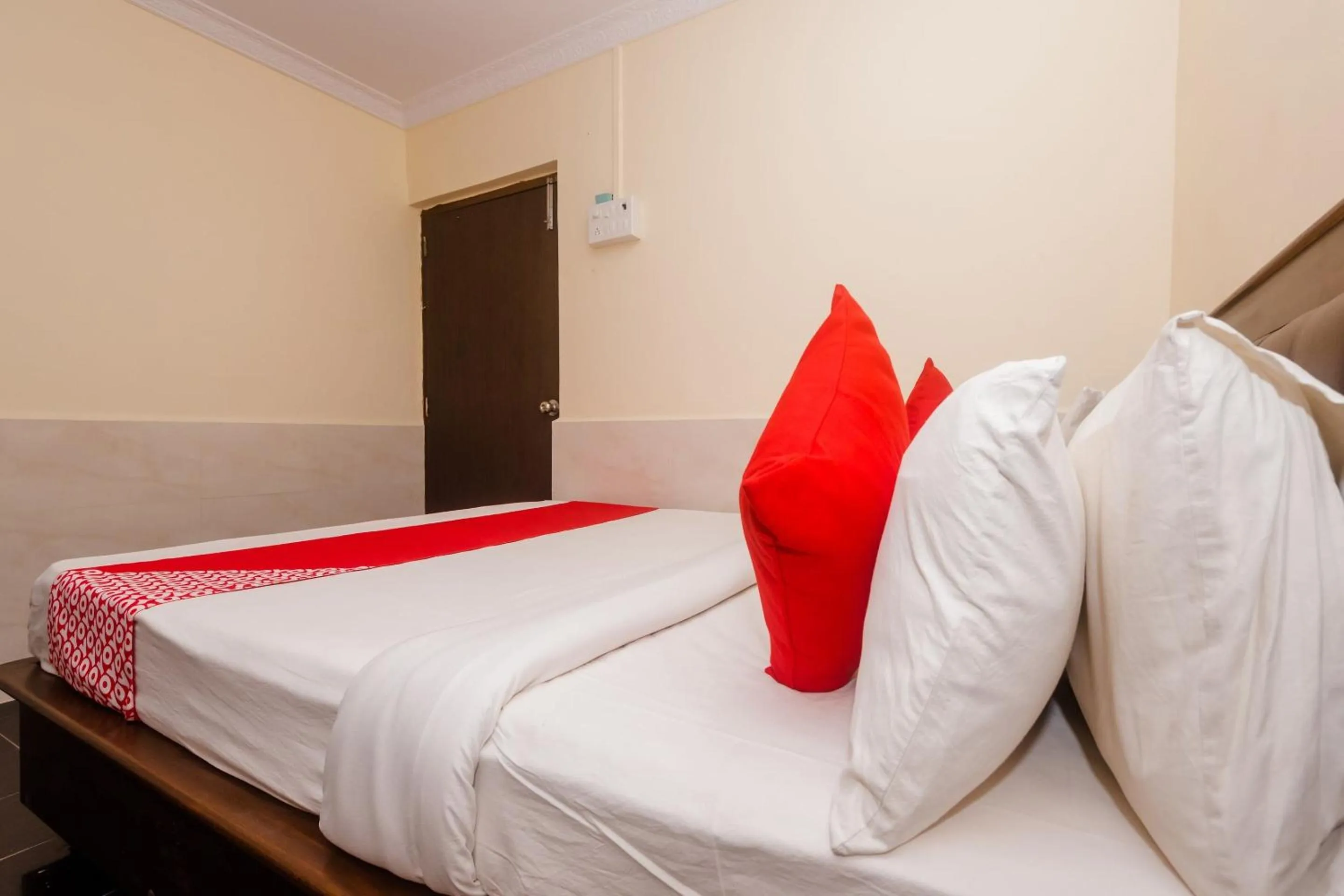 Bedroom in Hotel O Manori Resort