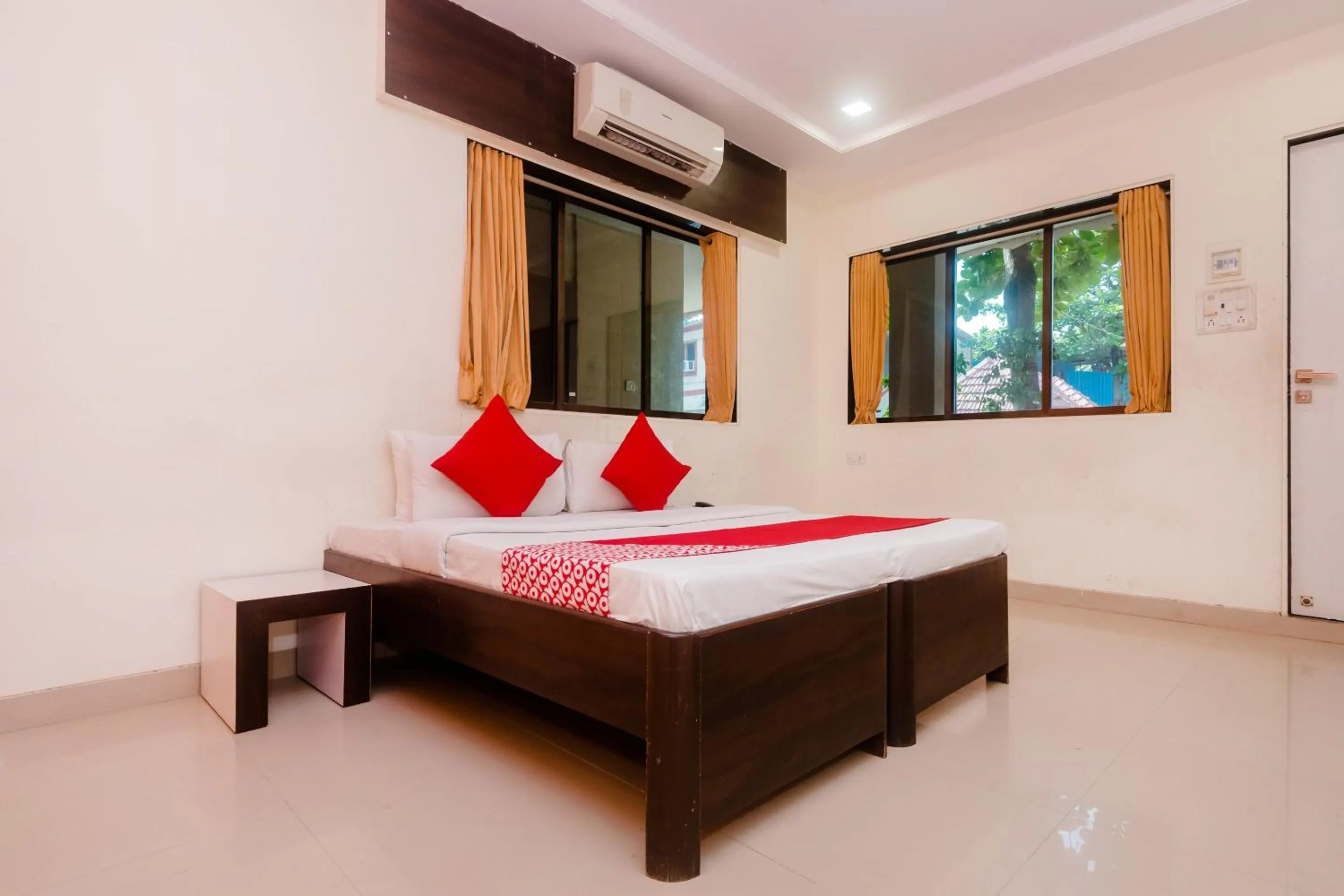 Bedroom in Hotel O Manori Resort