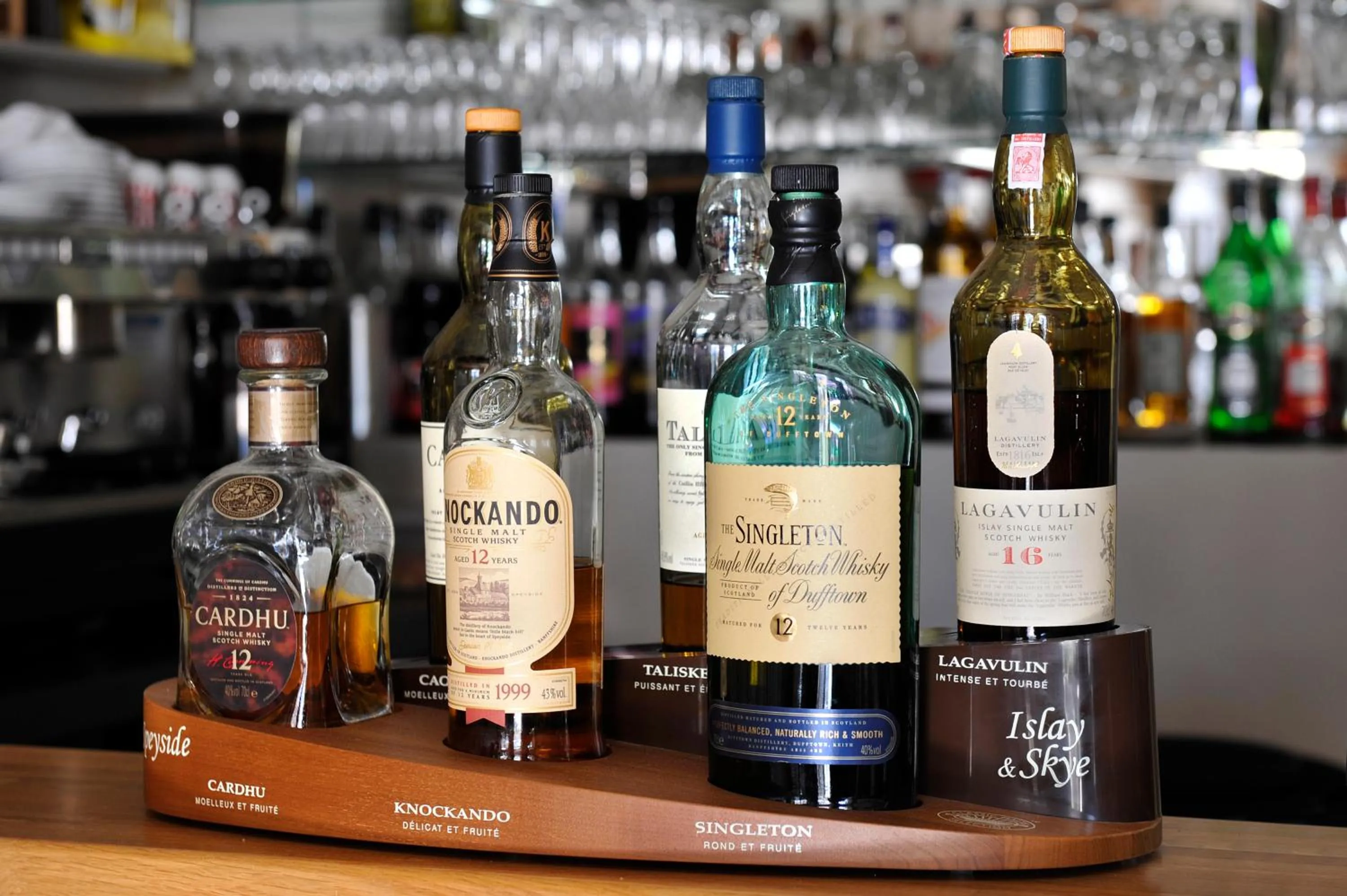 Alcoholic drinks in Logis Hotels Restaurant le SAINT-JACQUES -Cloyes les 3 Rivieres