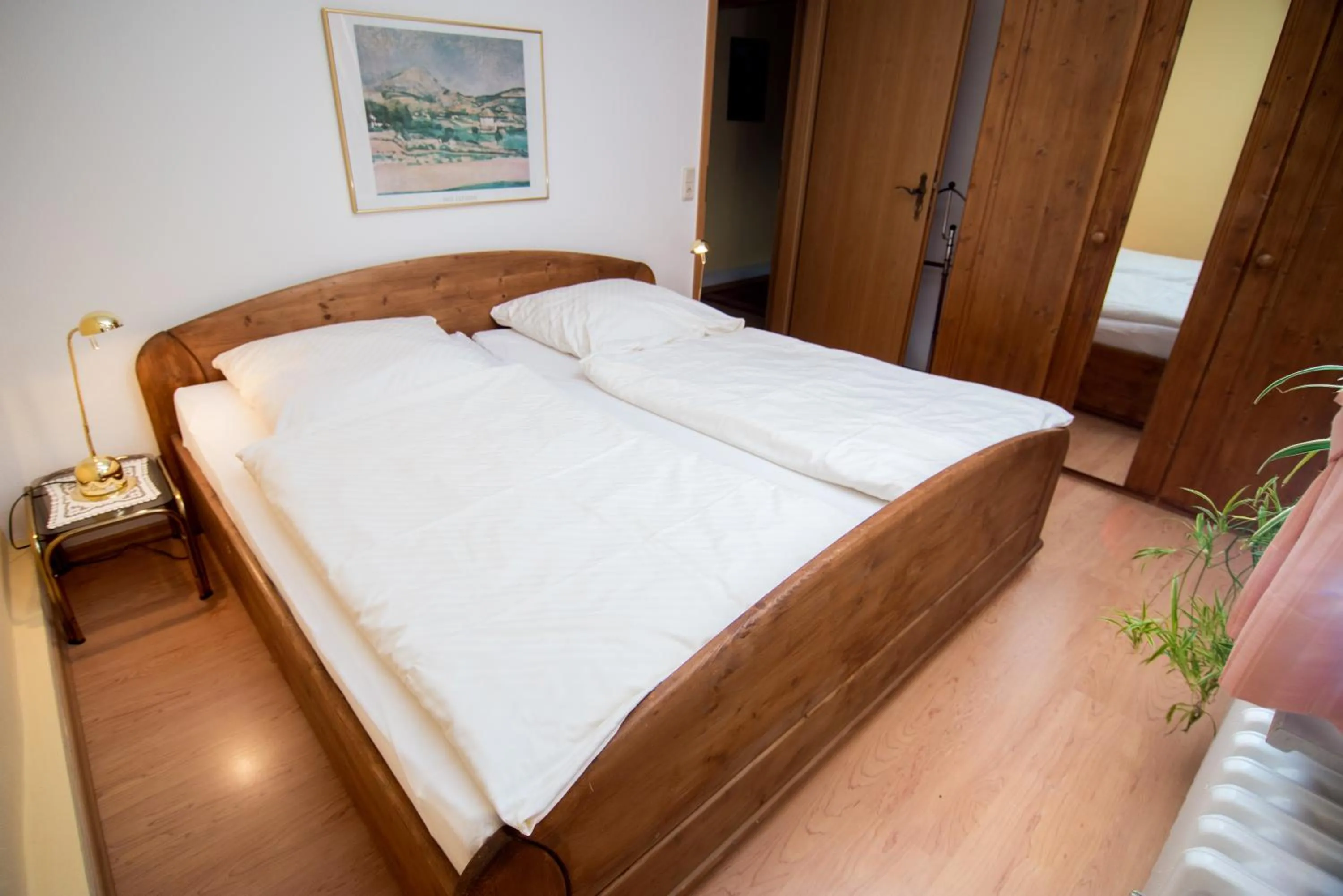 Bedroom, Bed in Ferienapartments Schnibbe