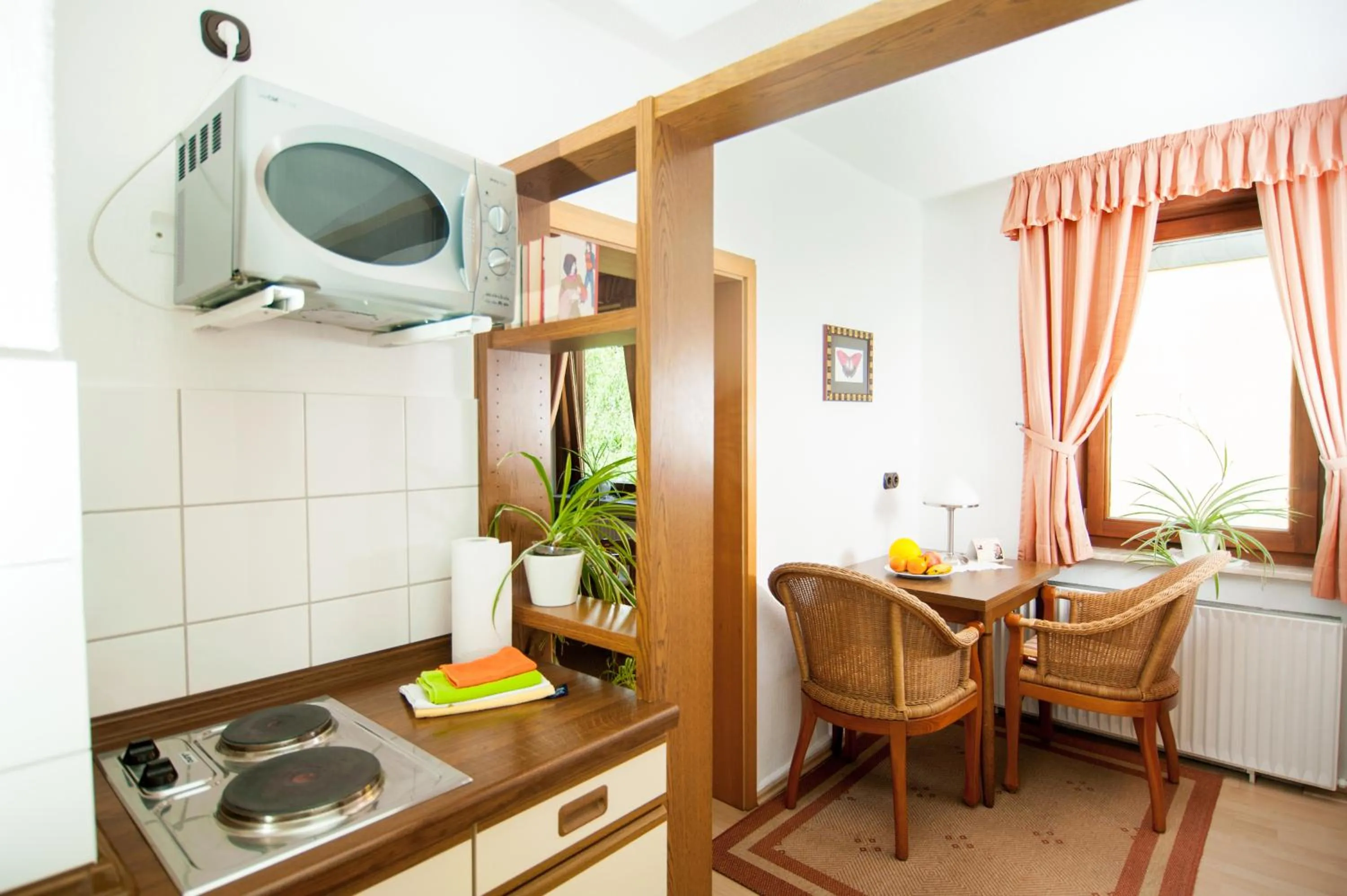 Kitchen or kitchenette in Ferienapartments Schnibbe