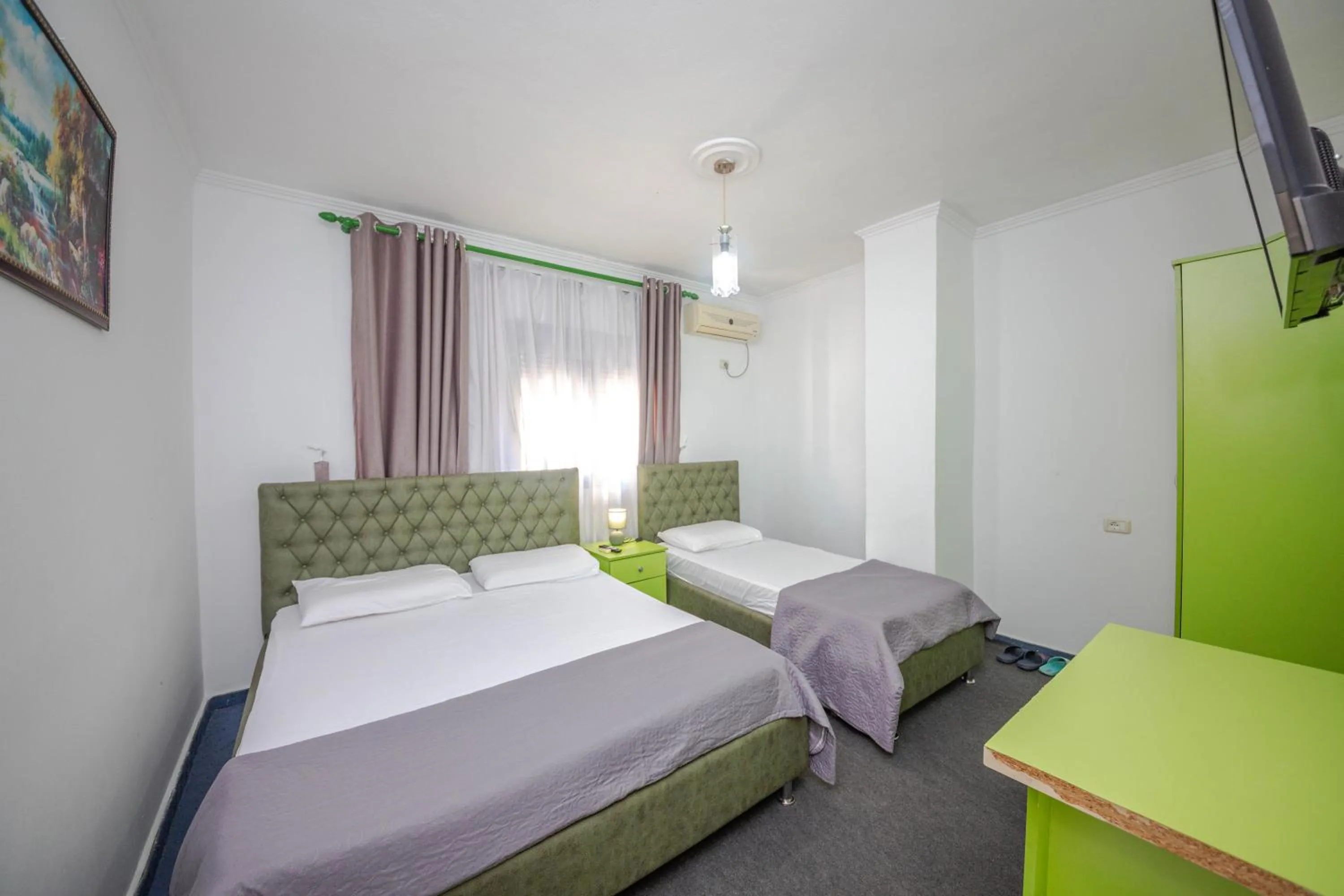 Bedroom, Bed in Hotel 3A