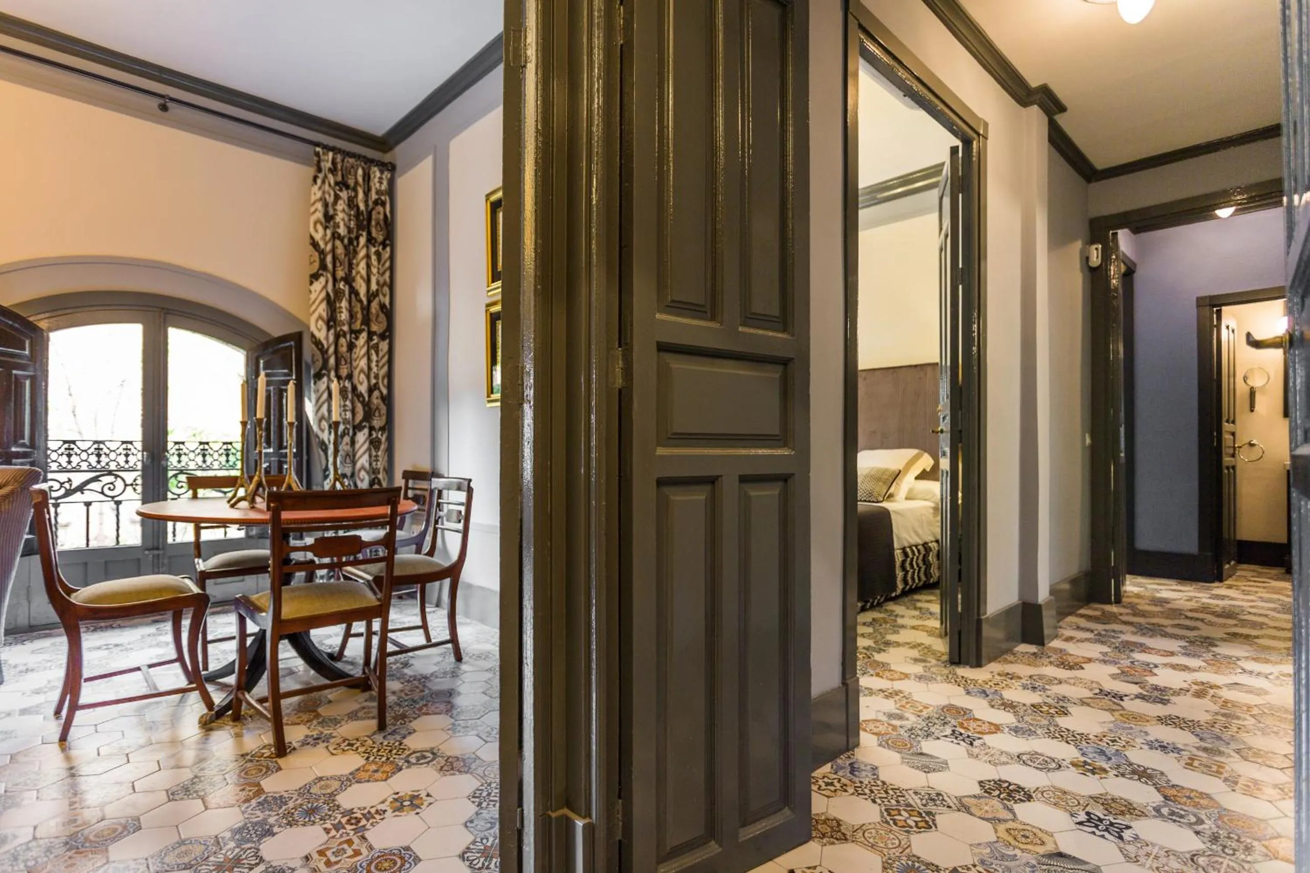 Communal lounge/ TV room, Bed in Puerta de la victoria