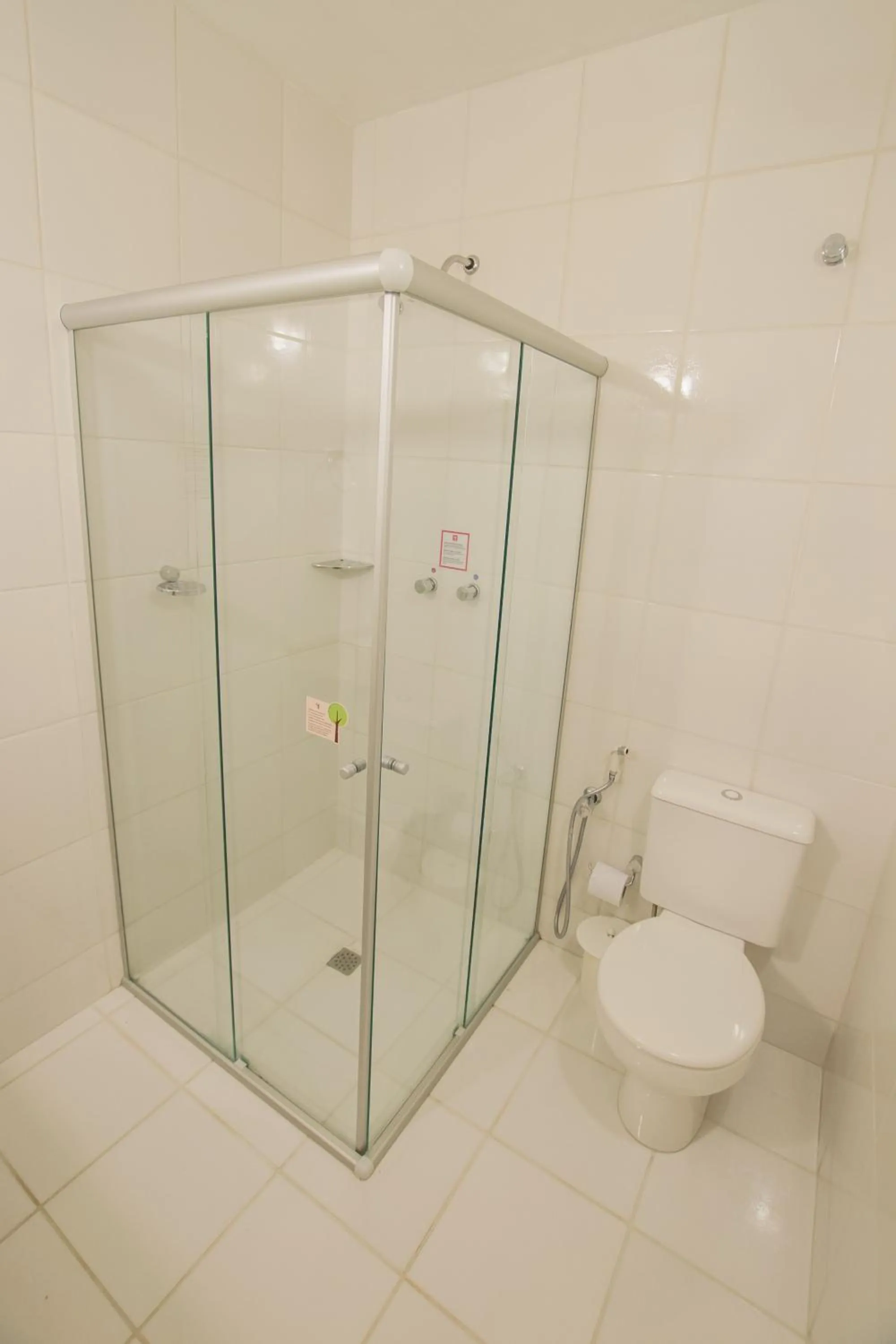 Shower in SJ Jaguariaíva - San Juan Jaguariaíva