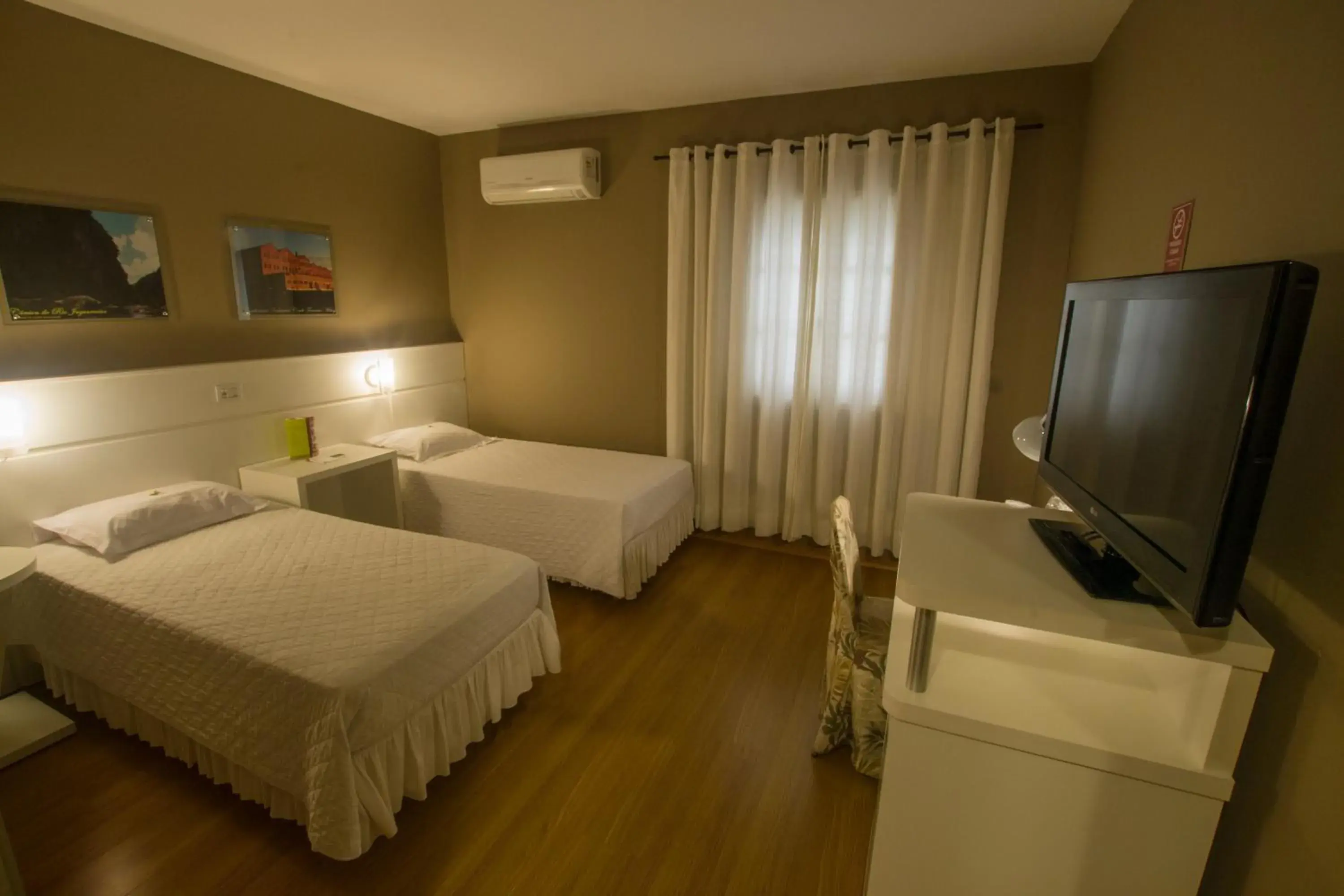 Executive Twin Room in SJ Jaguariaíva - San Juan Jaguariaíva Executive Twin Room in SJ Jaguariaíva - San Juan Jaguariaíva