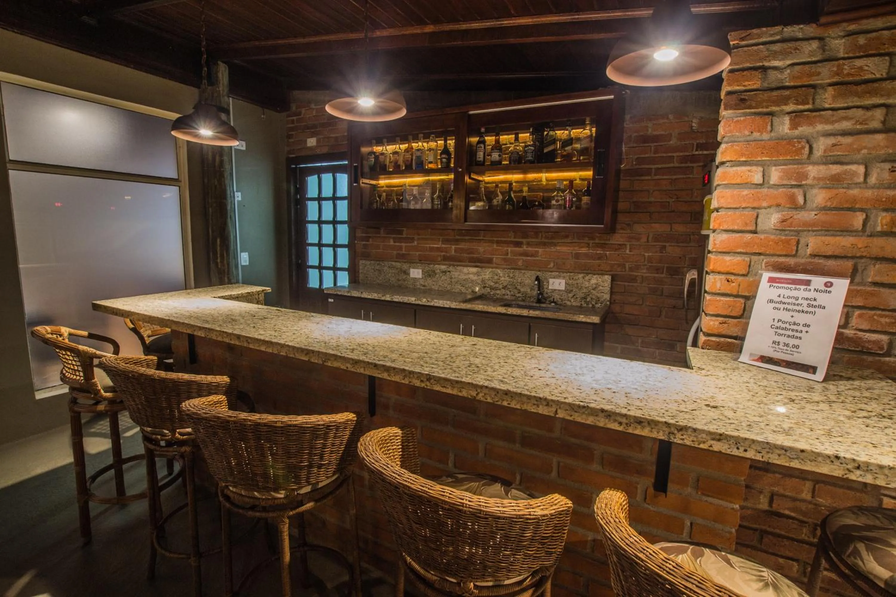 Lounge or bar in SJ Jaguariaíva - San Juan Jaguariaíva