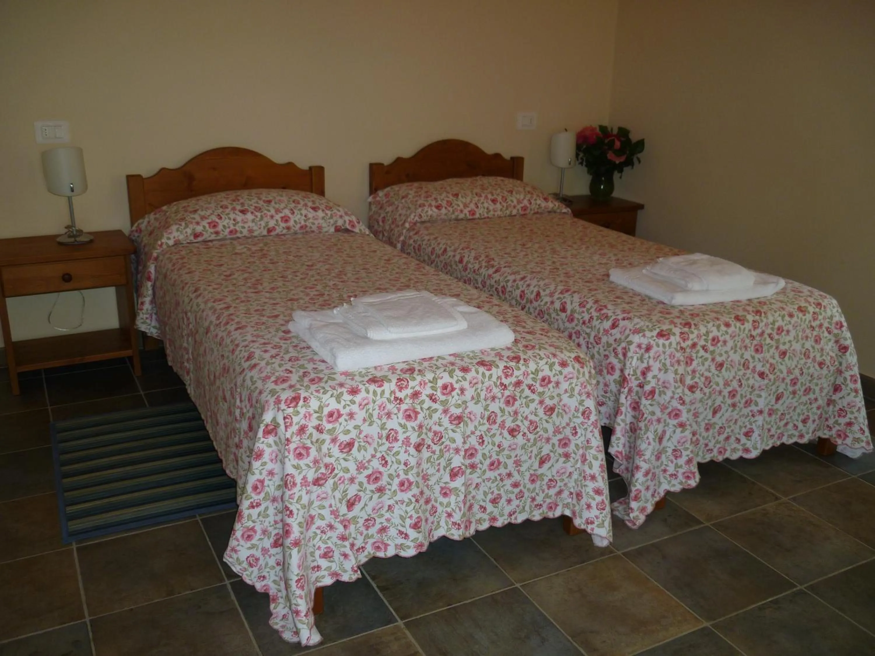 Decorative detail, Bed in Agriturismo Corte Carolina
