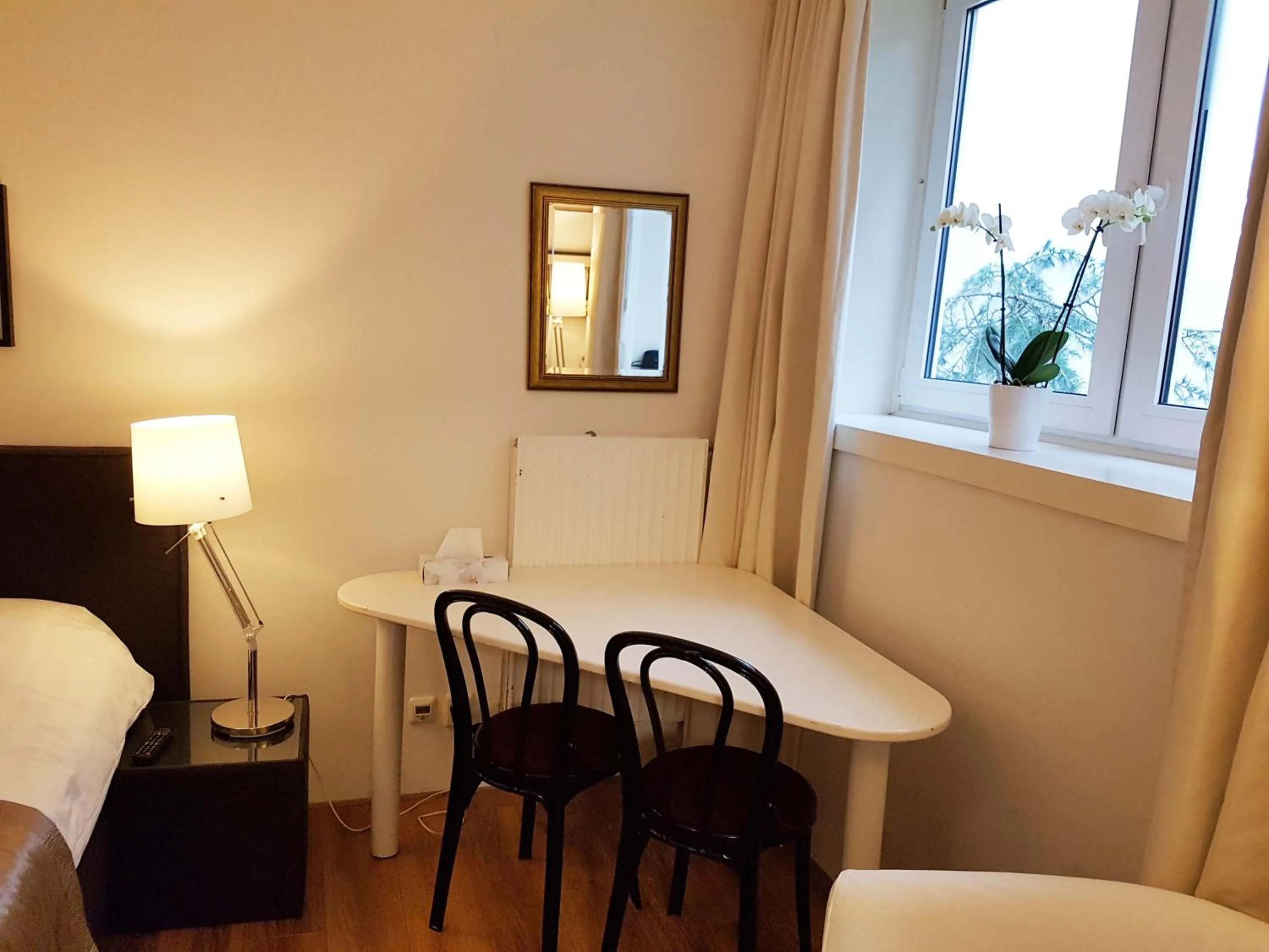 Seating area, Bed in B&B Wladimir Studios