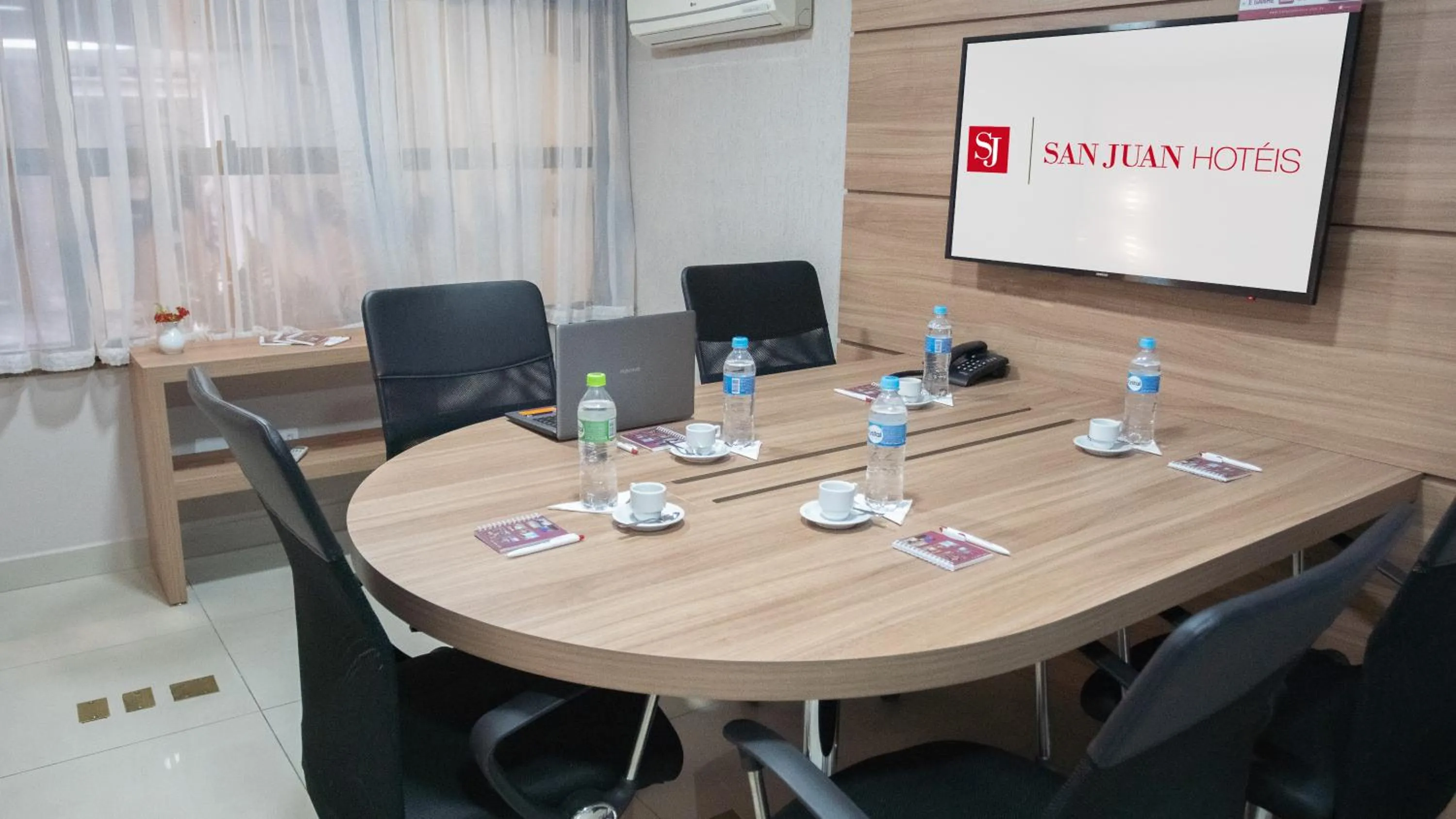Business facilities in SJ Business - San Juan São Paulo