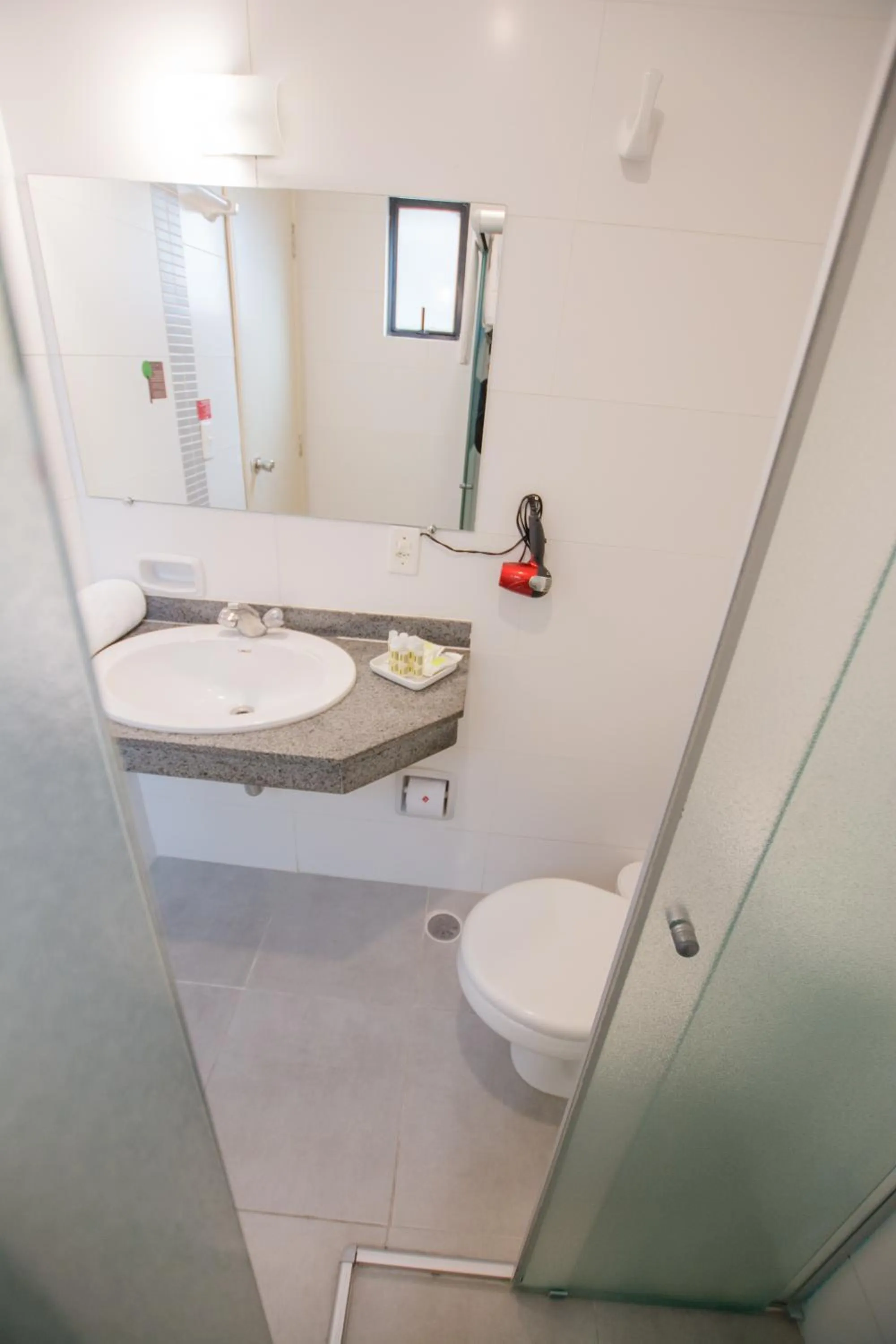 Bathroom in SJ Business - San Juan São Paulo