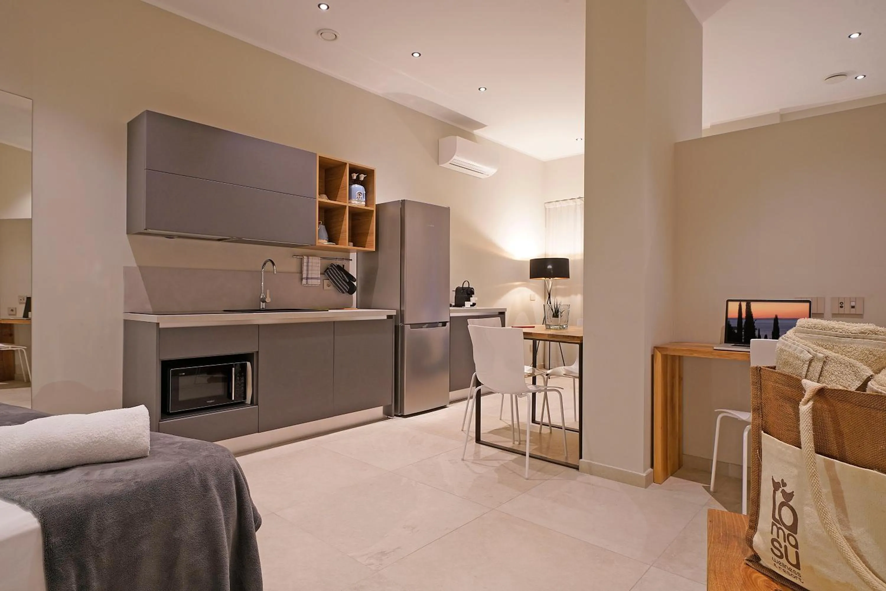 kitchen, Bed in Lamasu RioVerde - Lago di Garda