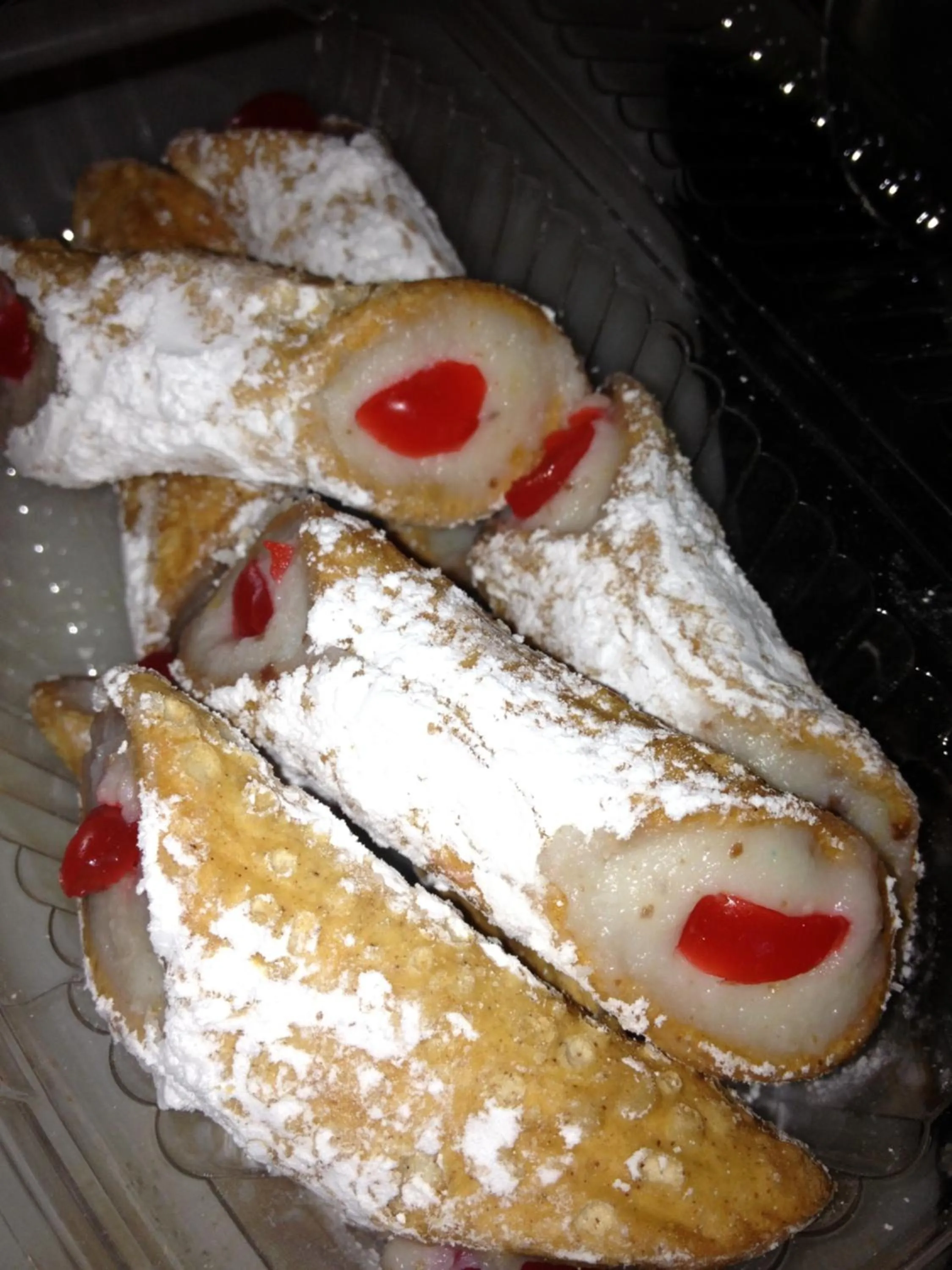 Food in Repos & Manna Downtown Montréal