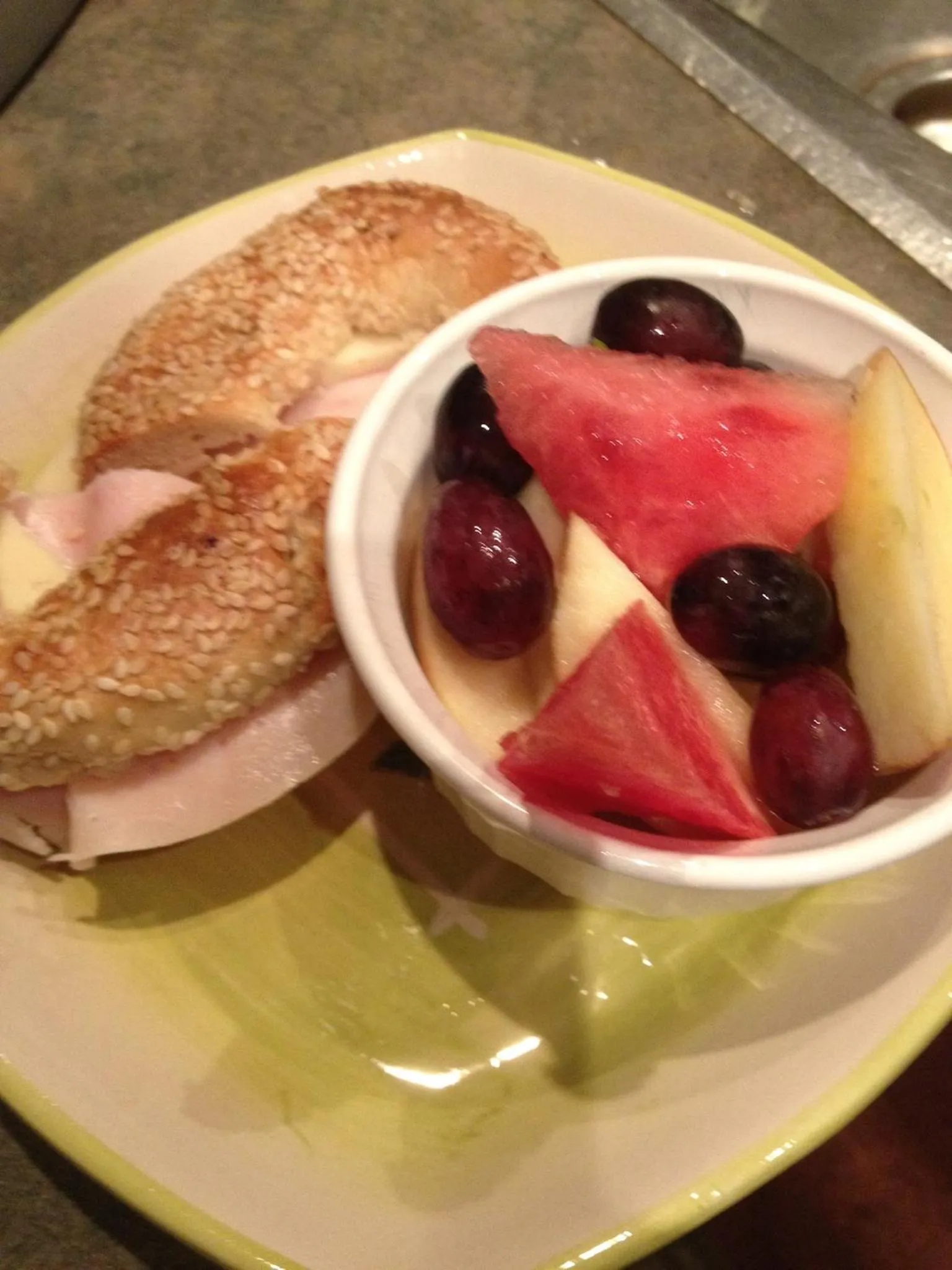 Breakfast in Repos & Manna Downtown Montréal