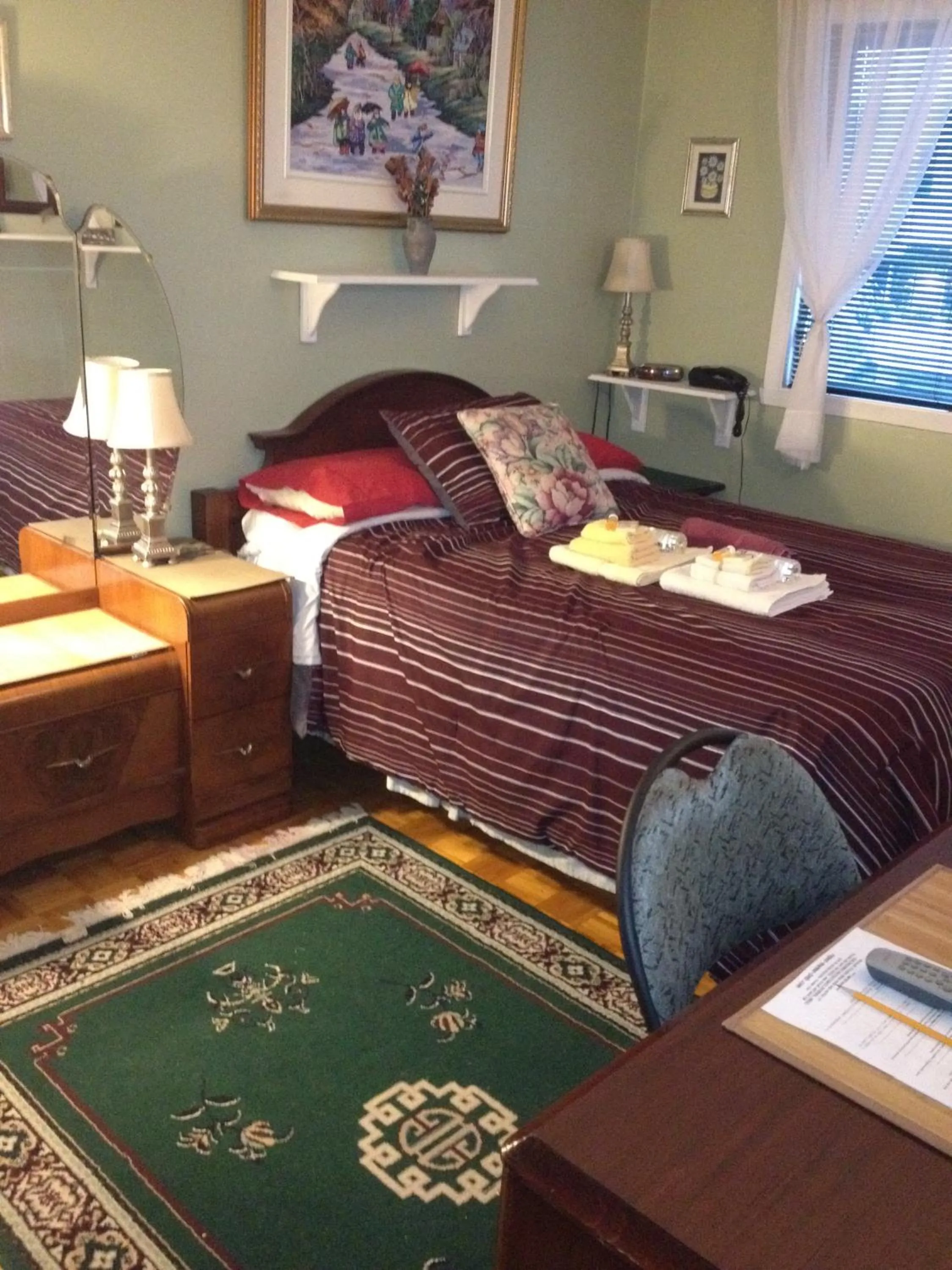 Repos & Manna Downtown Montréal