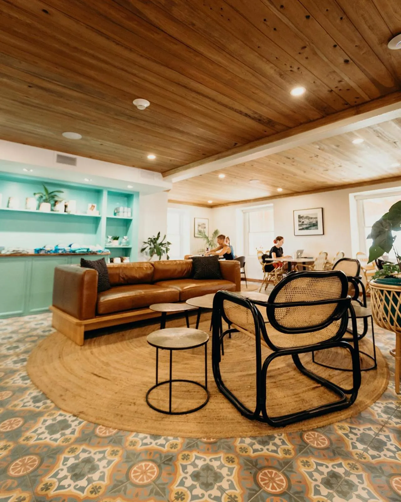 Coffee/tea facilities in King Christian Hotel