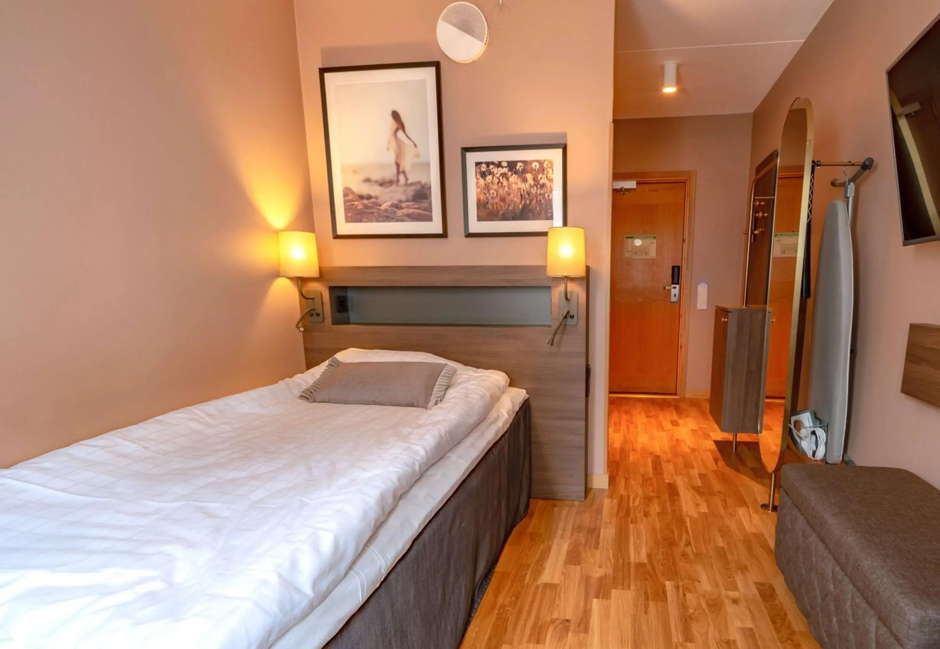 Single Room in Scandic Hallandia Single Room in Scandic Hallandia