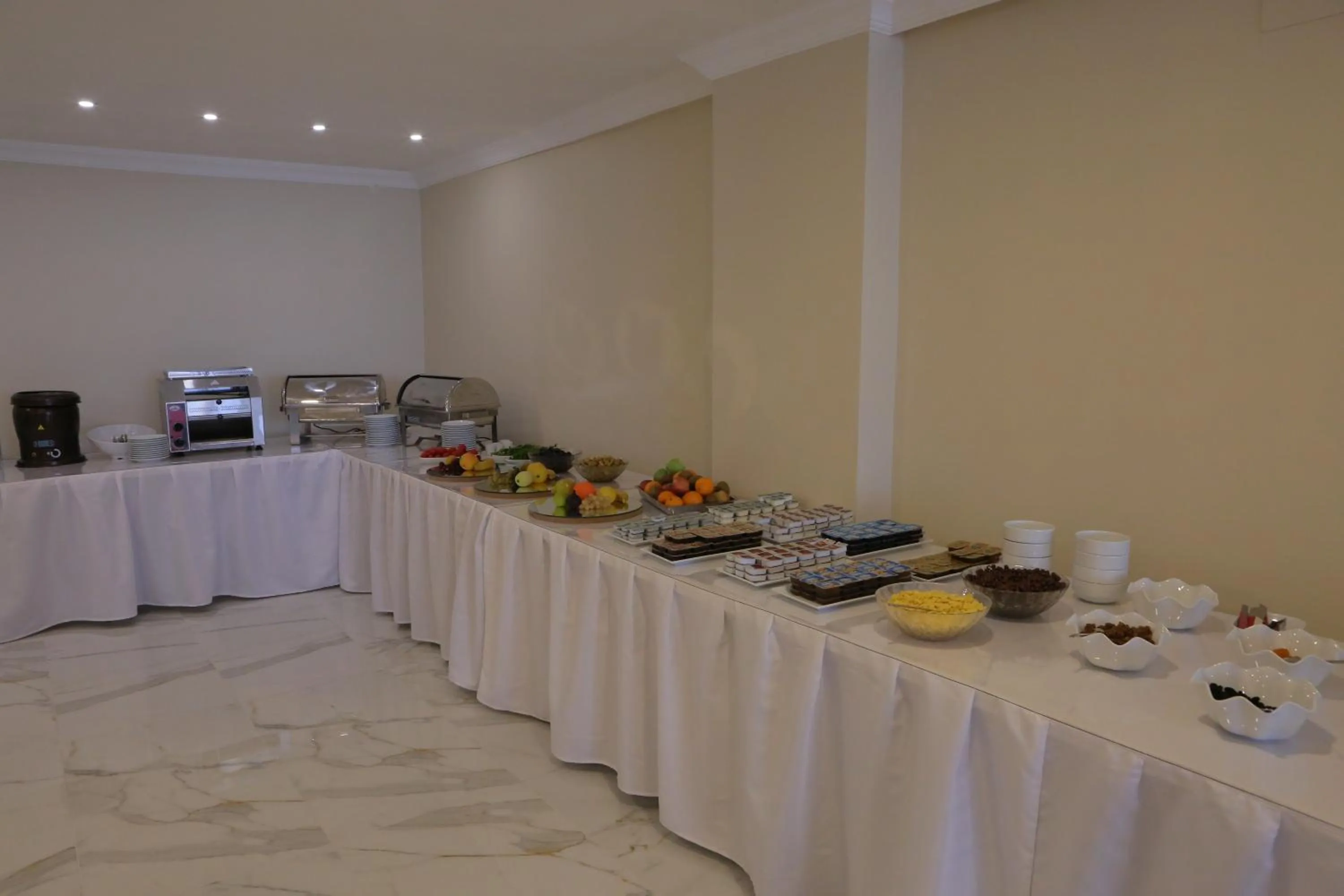 Restaurant/places to eat in KORKMAZ OTEL