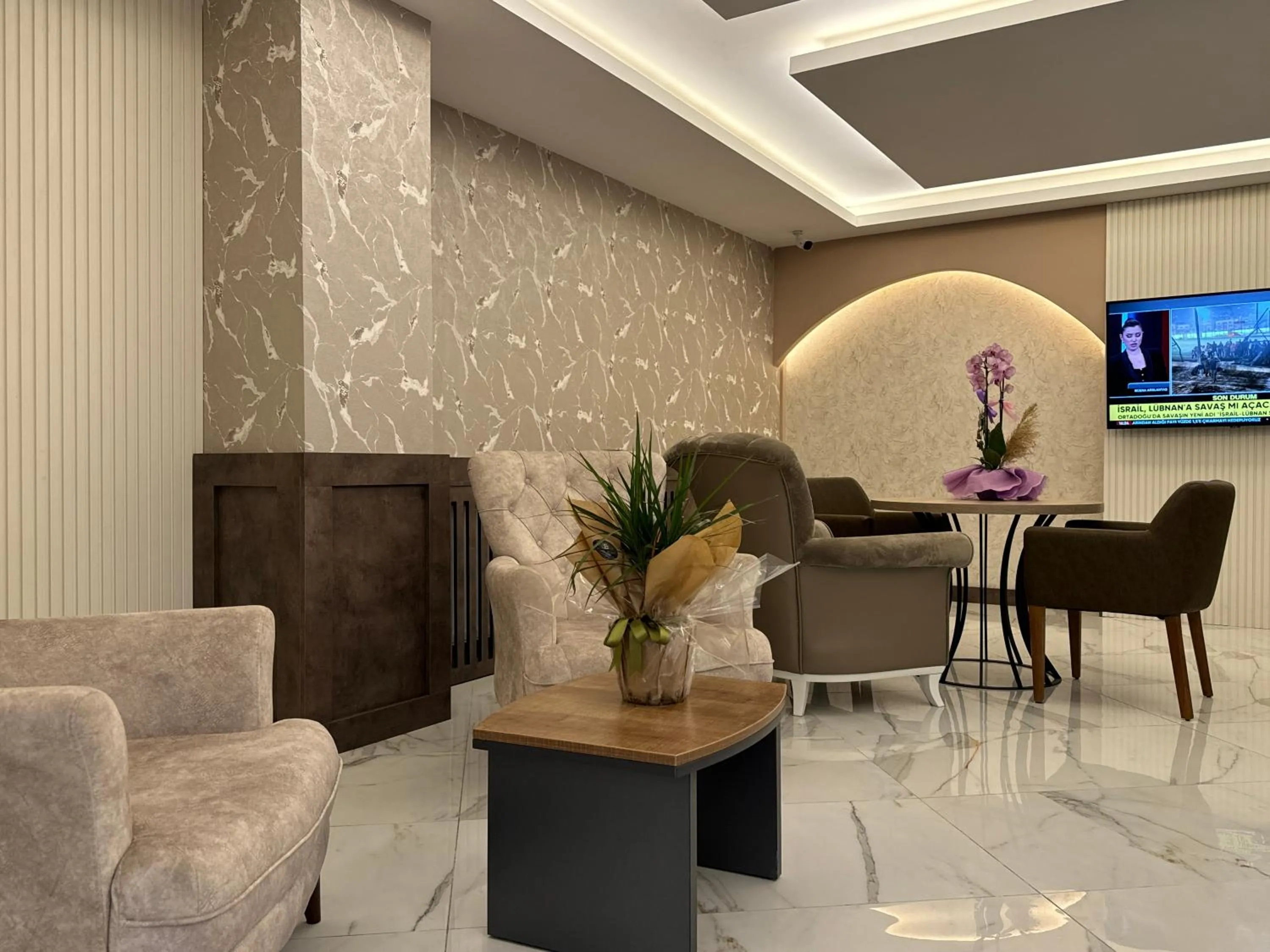 Communal lounge/ TV room in KORKMAZ OTEL
