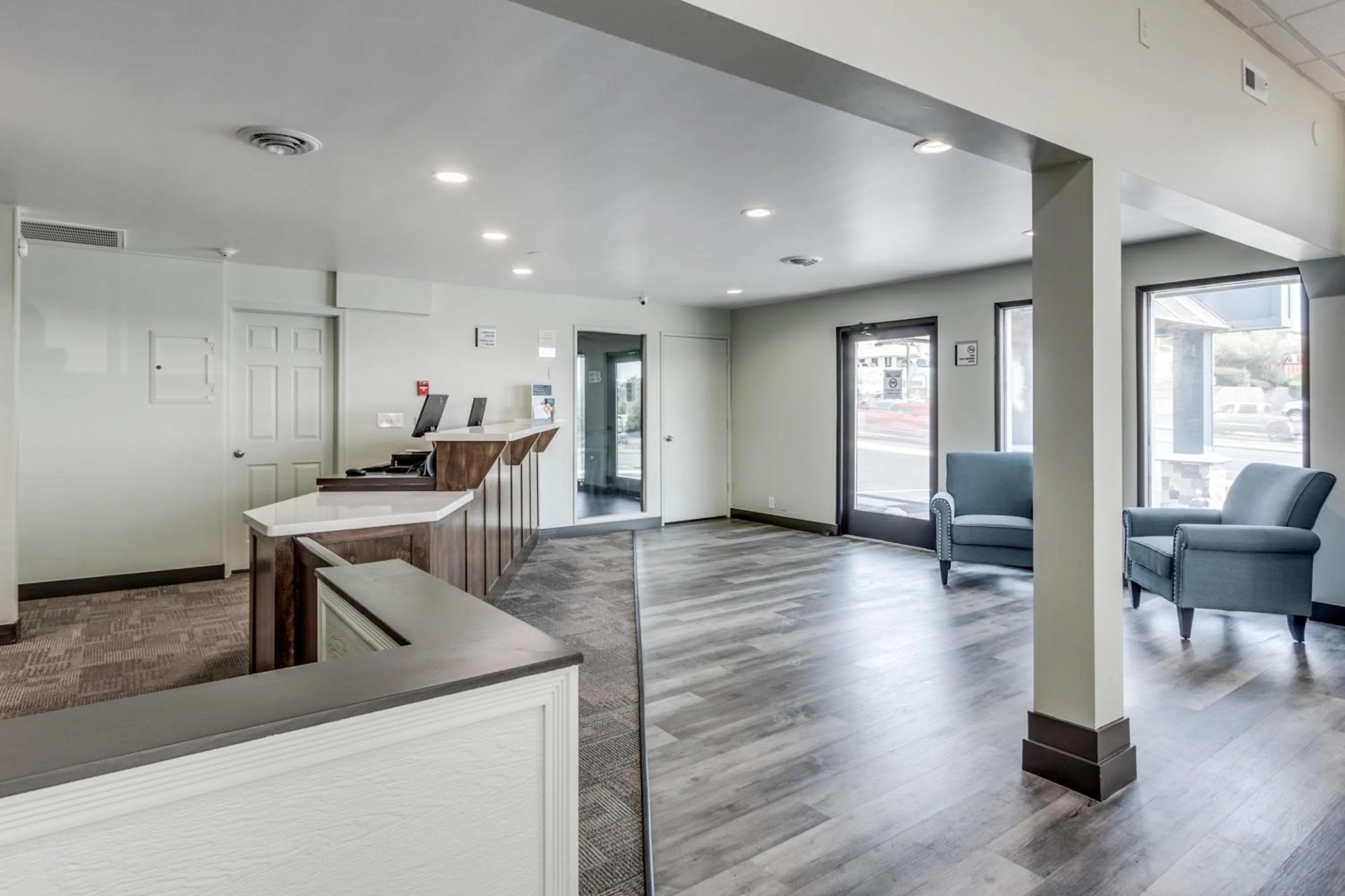 Lobby or reception in Days Inn & Suites by Wyndham Spokane