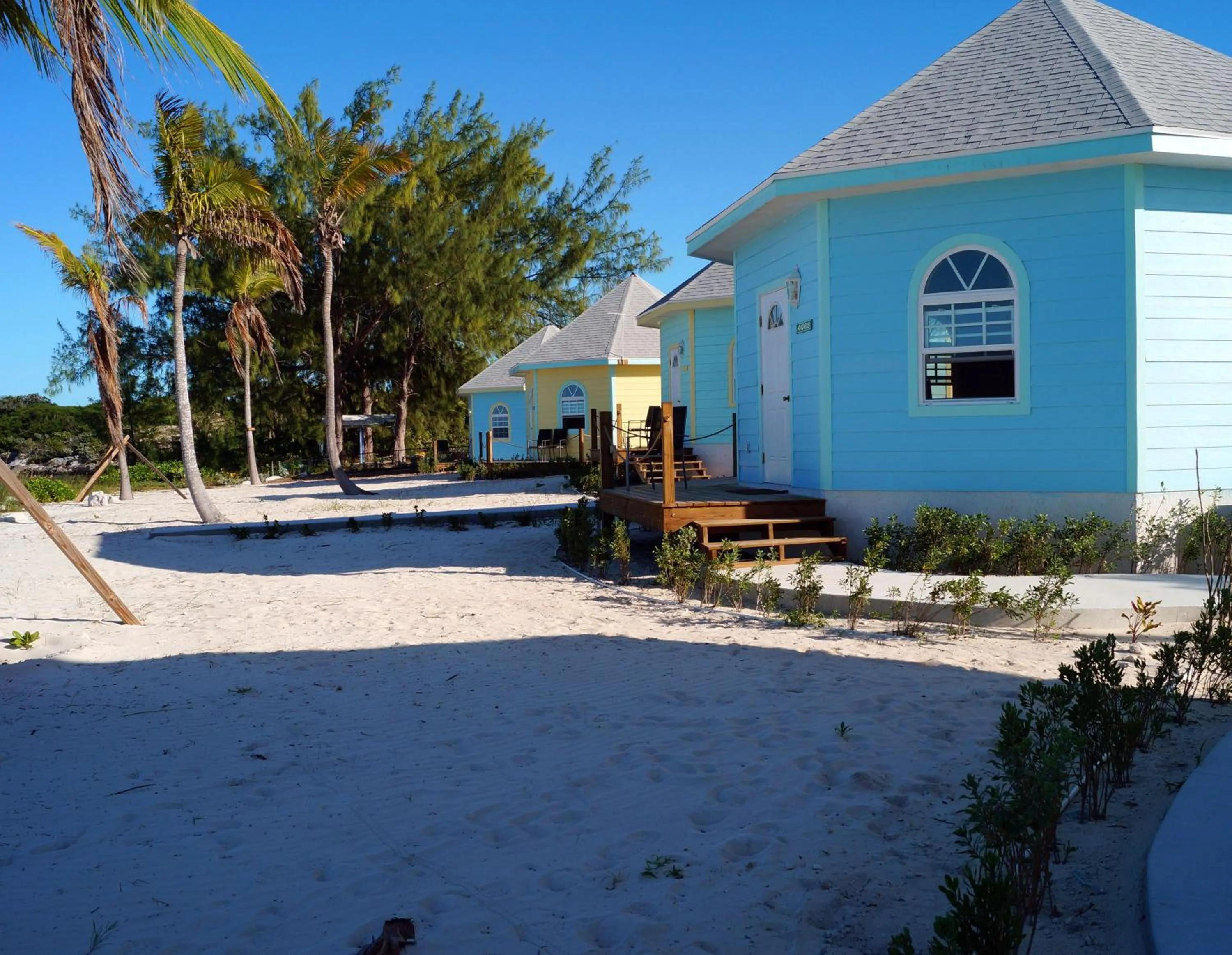 Facade/entrance in Paradise Bay Bahamas